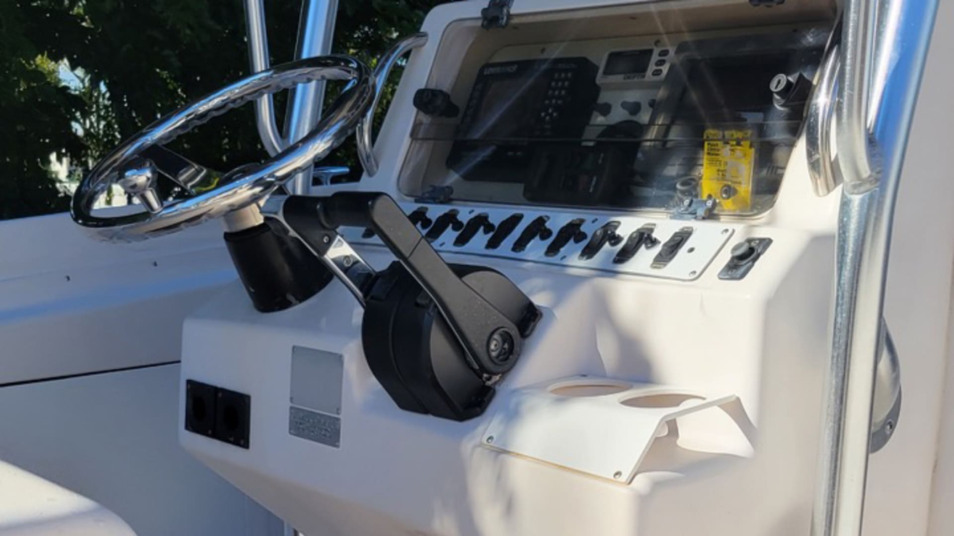 1995 Grady White Chase 26' at Kissimmee 2022 as L76 Mecum Auctions