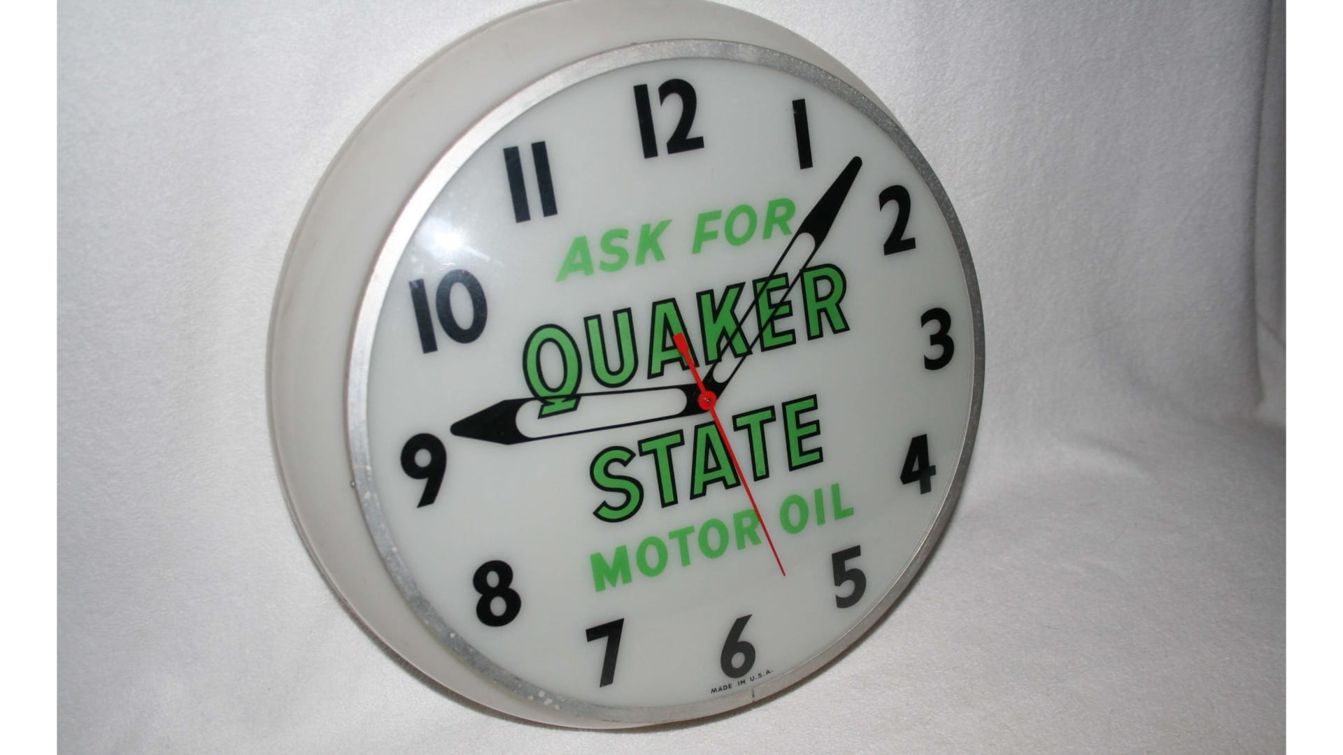 1950s Quaker State Clock at Kissimmee 2022 as M32 Mecum Auctions