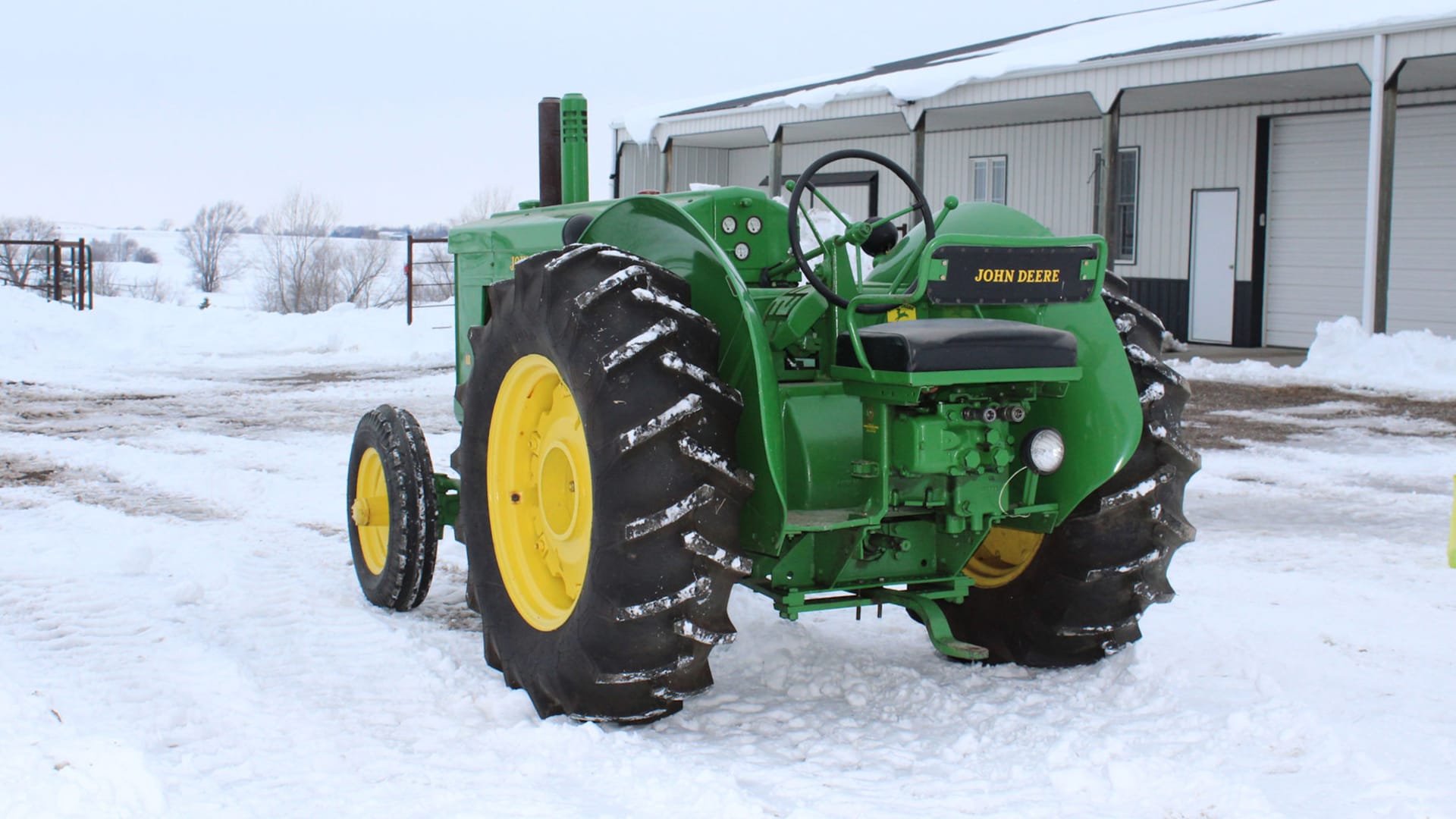 1951 John Deere AR at Davenport 2019 as S121 Mecum Auctions