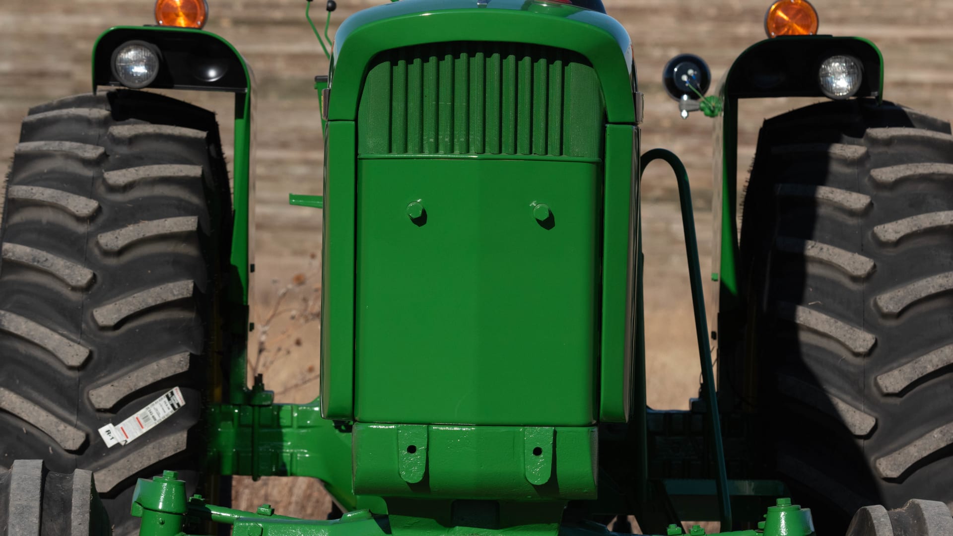 1971 John Deere 4620 at Gone Farmin' Spring Classic 2021 as F88 Mecum