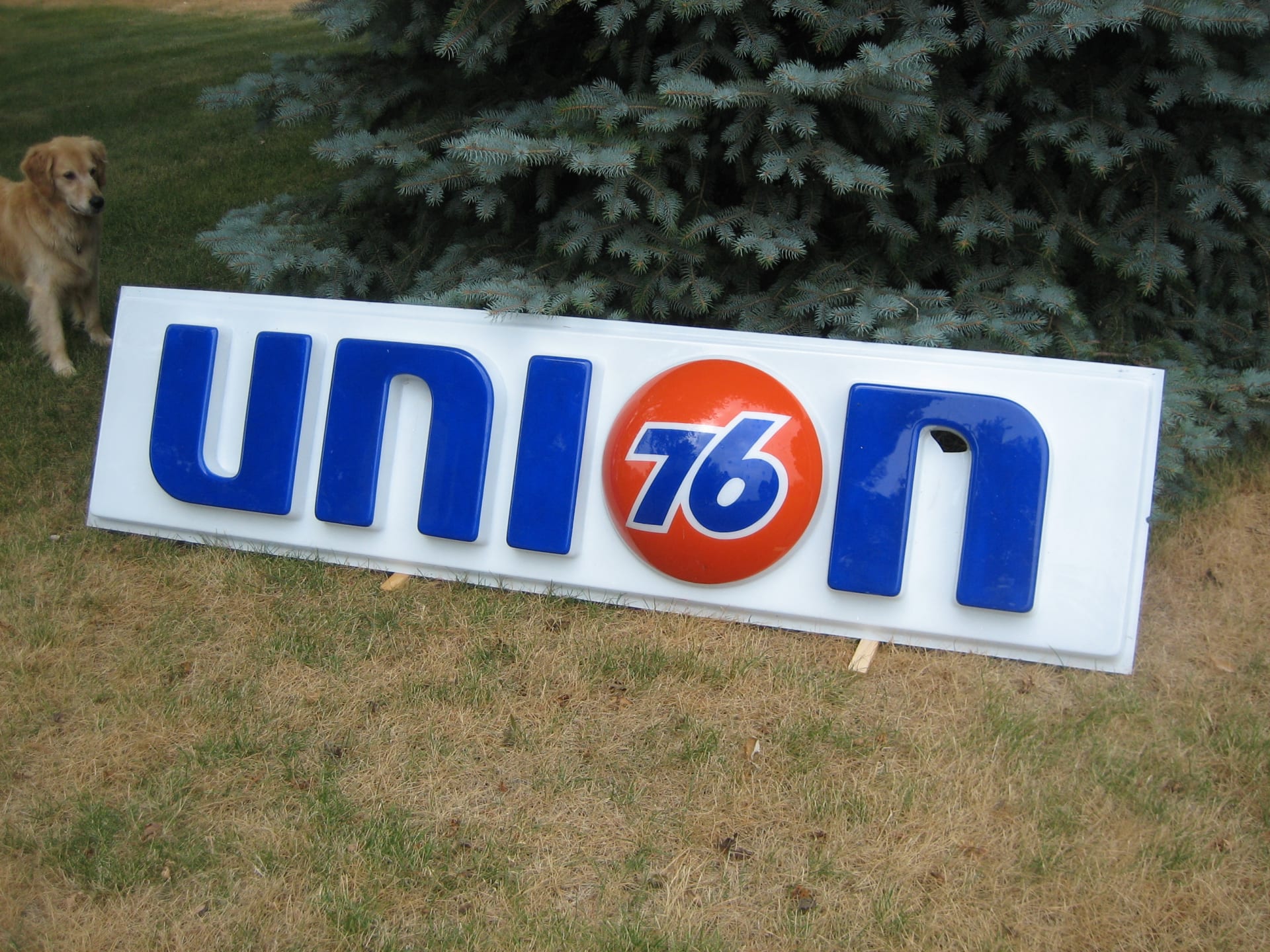 Union 76 Sign at Gone Farmin' Fall 2012 as J137 - Mecum Auctions