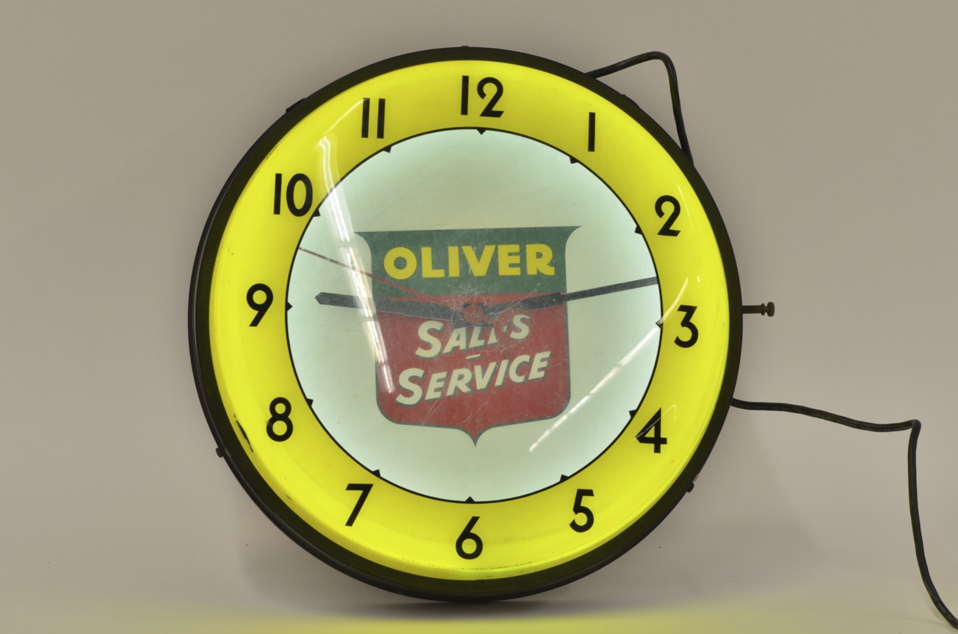 Oliver Sales Service SSTE 58x46 at Gone Farmin' Spring Classic 2015 as