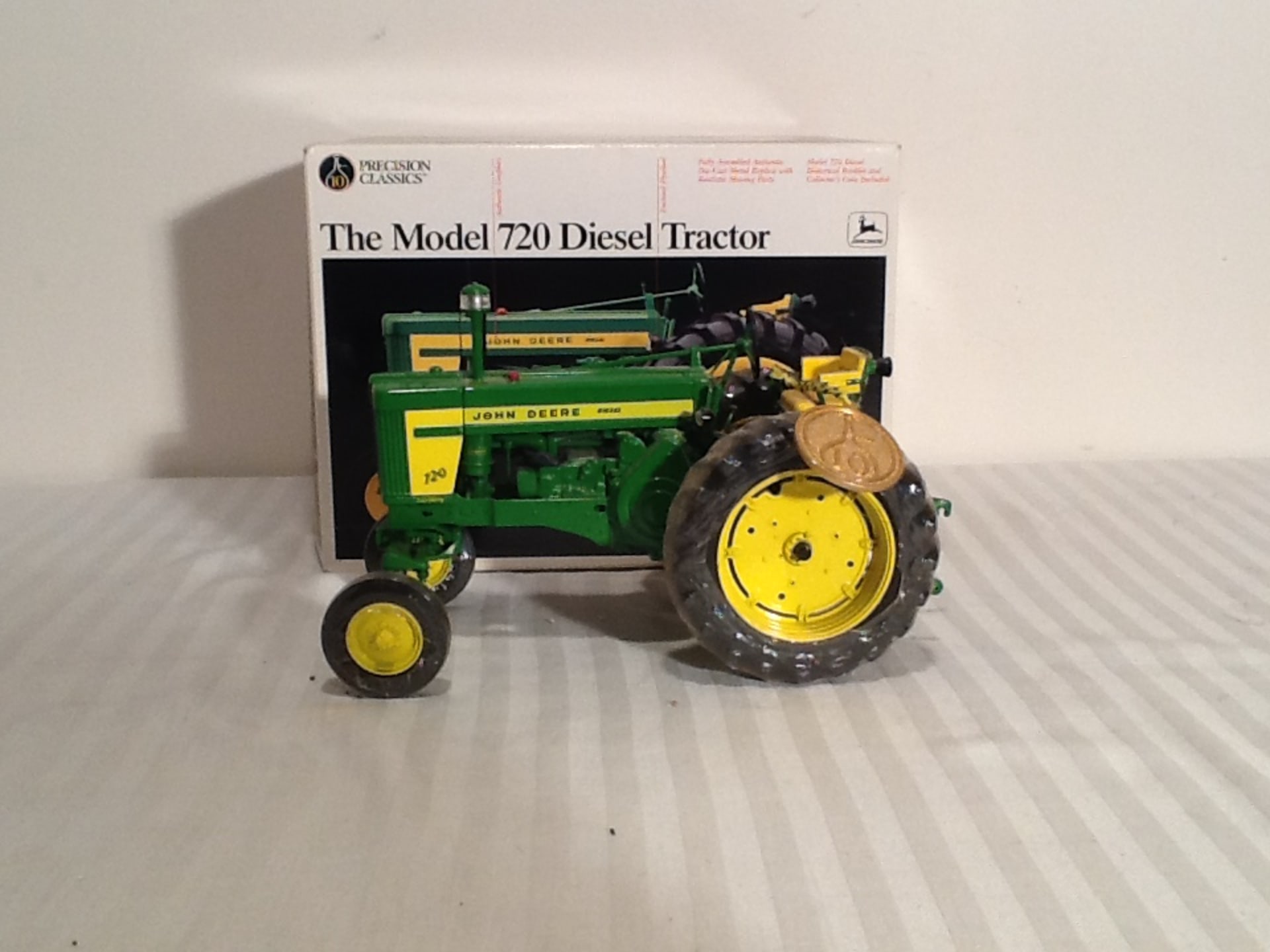 John Deere 720 Diesel Precision 10 at Gone Farmin' Iowa Premier 2015