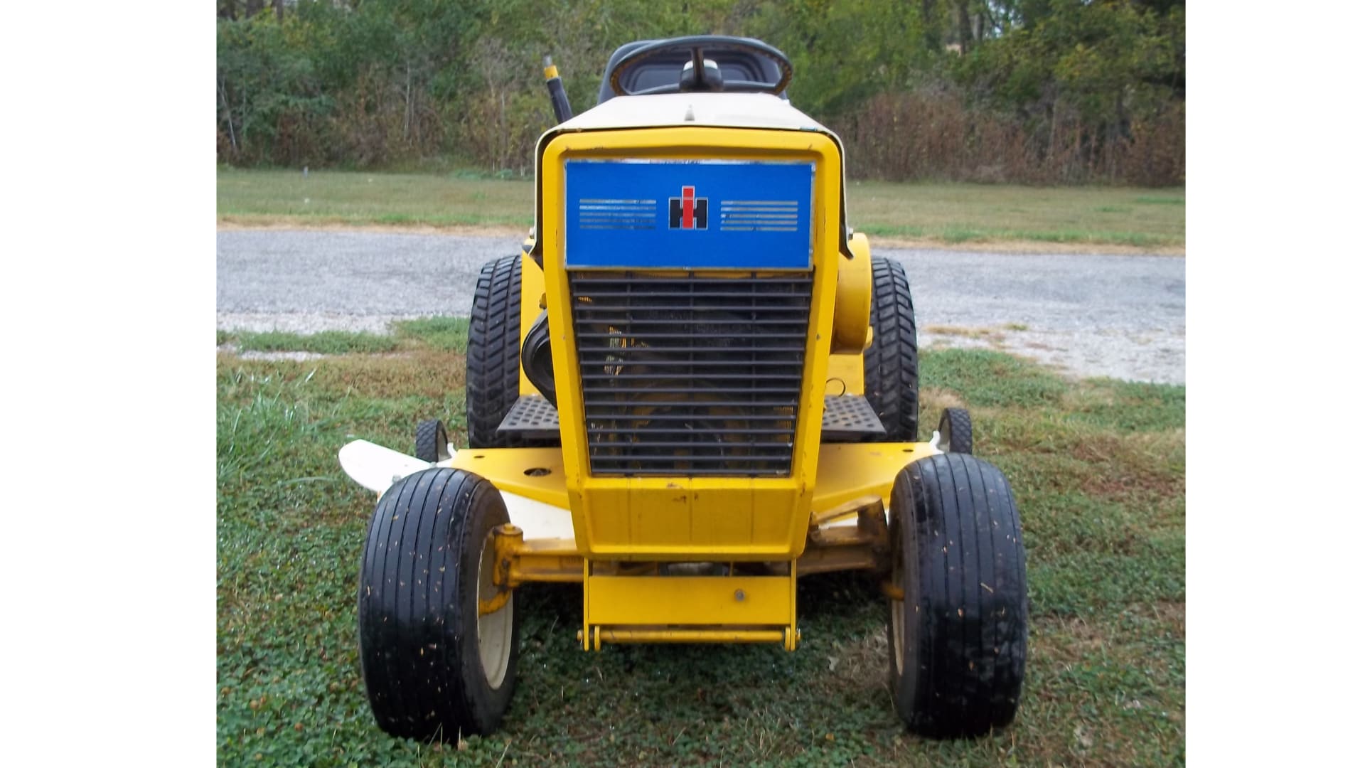 1967 International Cub Cadet 123 Hydrostatic at Gone Farmin