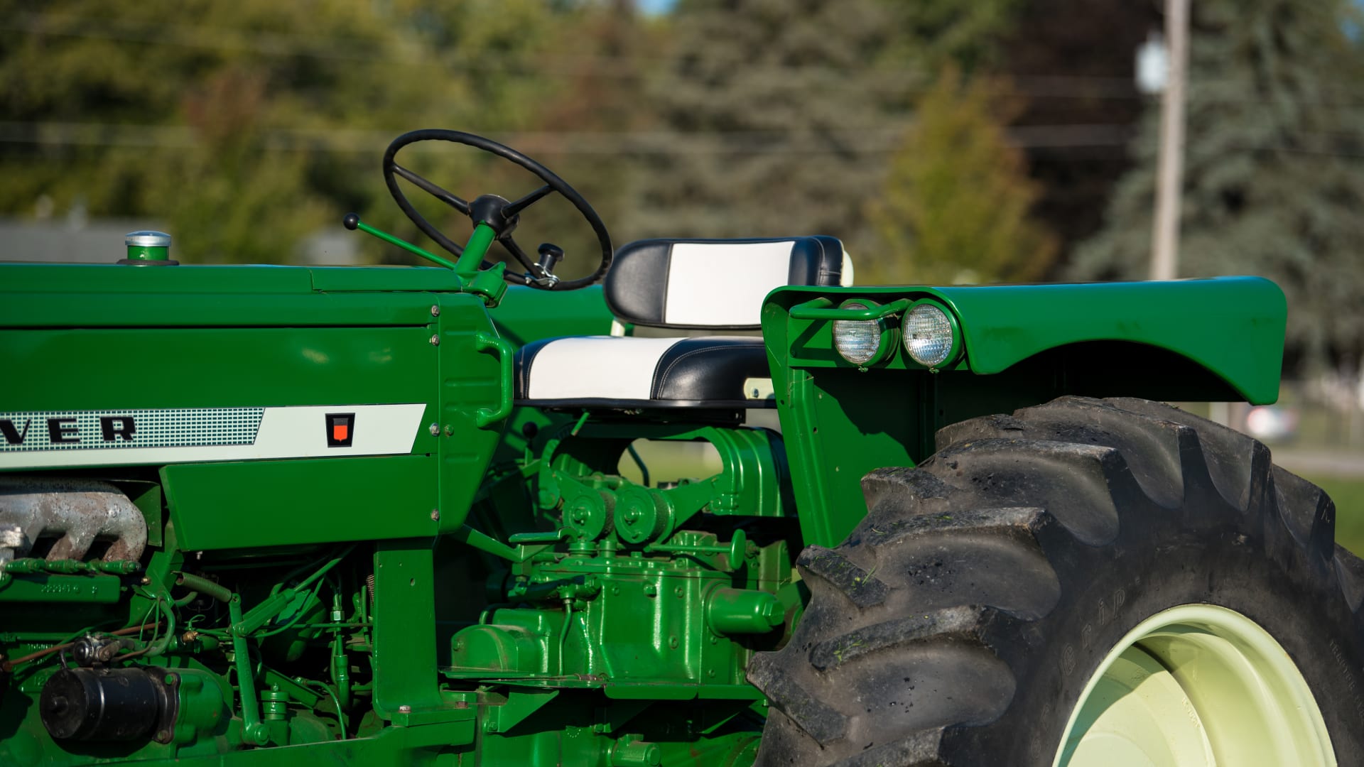 1961 Oliver 1800 at Gone Farmin' Iowa Premier 2017 as T20 Mecum Auctions