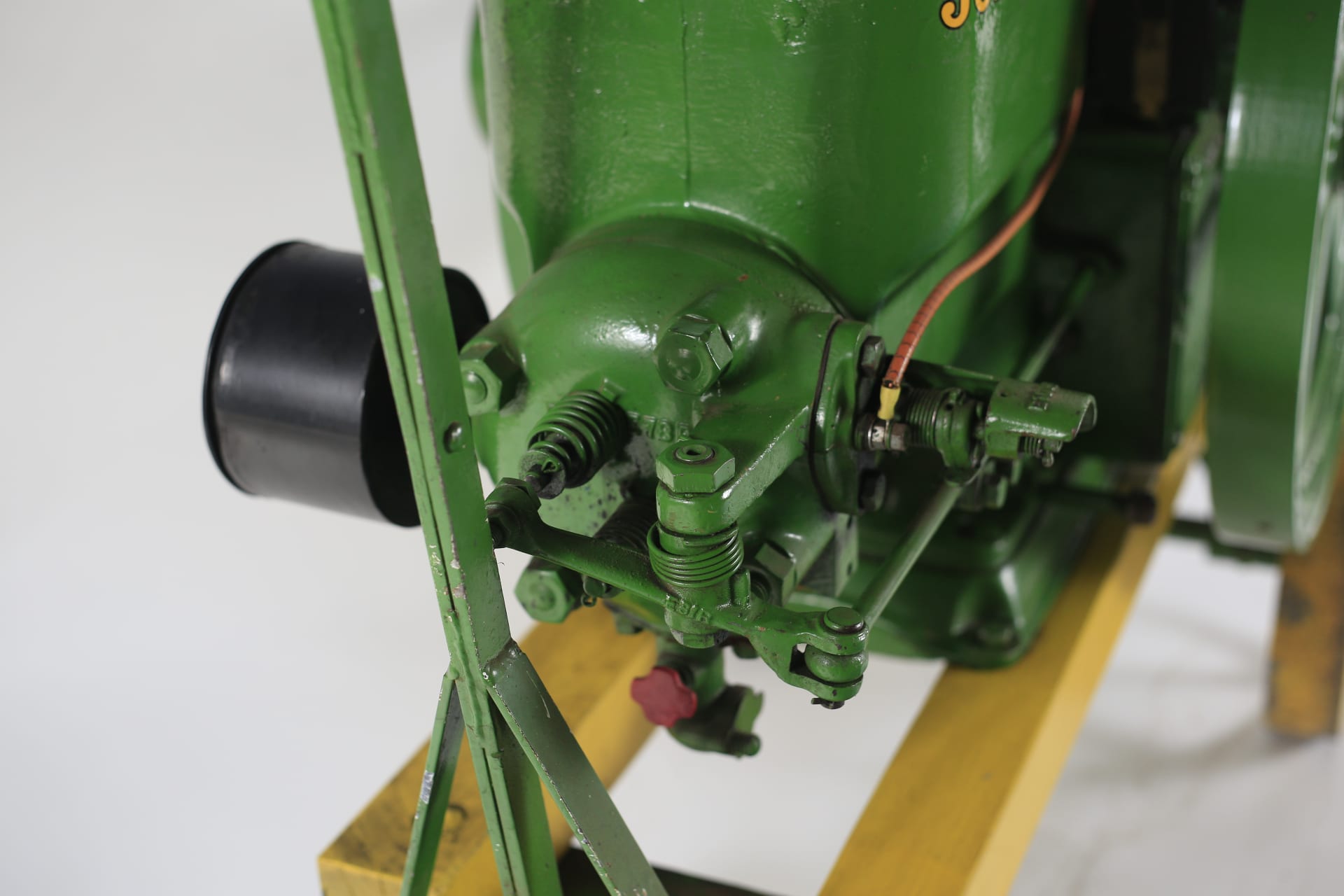 John Deere HitAndMiss Engine 3hp at Gone Farmin' Iowa Premier 2018 as