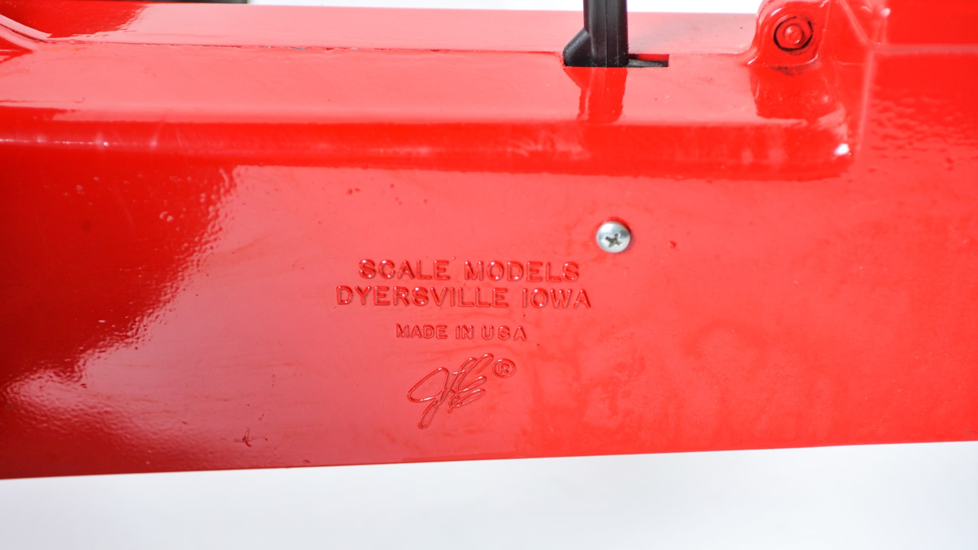 International Harvester Gold 826 Pedal Tractor 38x19x28 at Gone Farmin