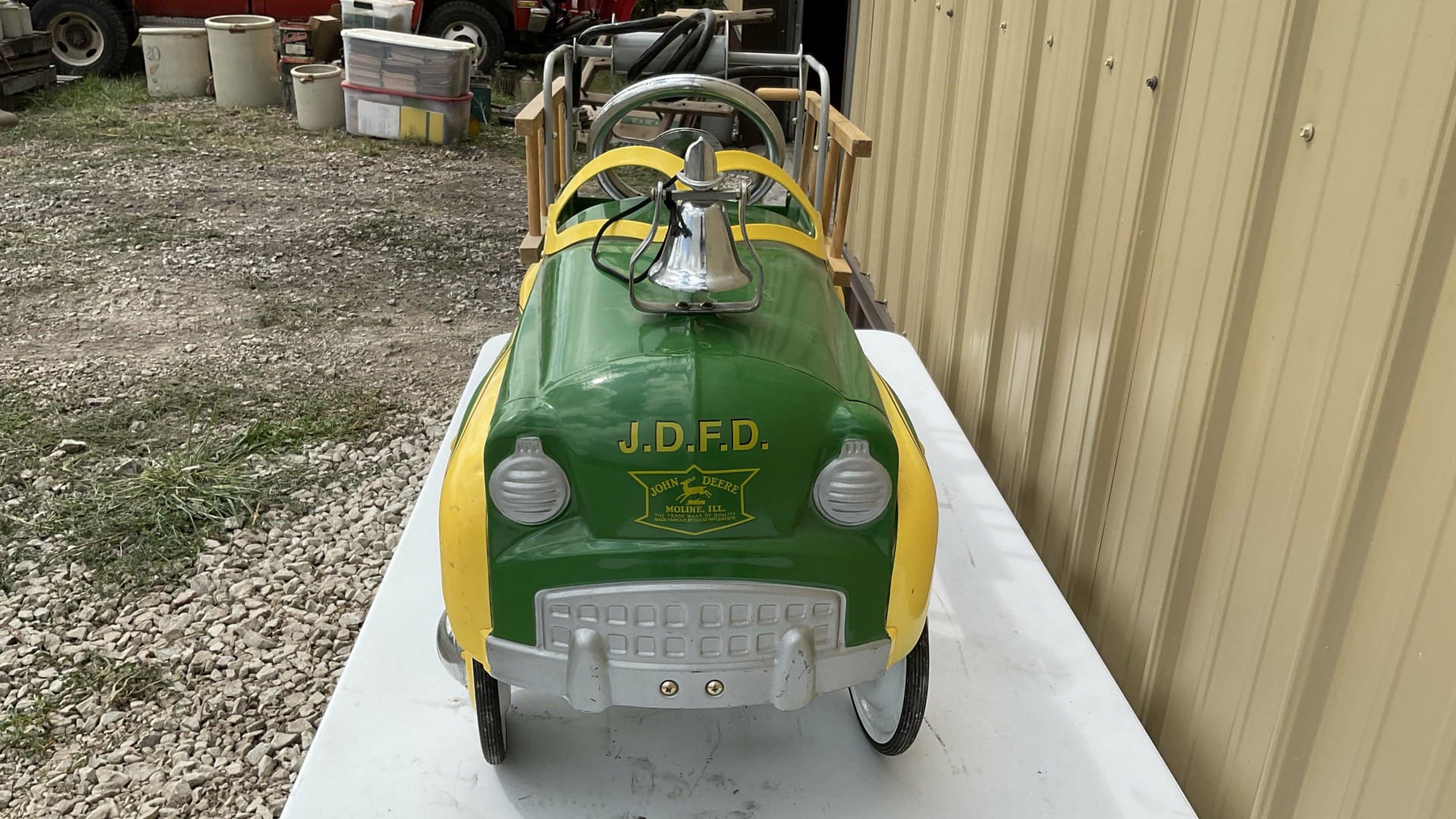 John Deere Fire Engine Pedal Car at Gone Farmin' Fall Premier 2022