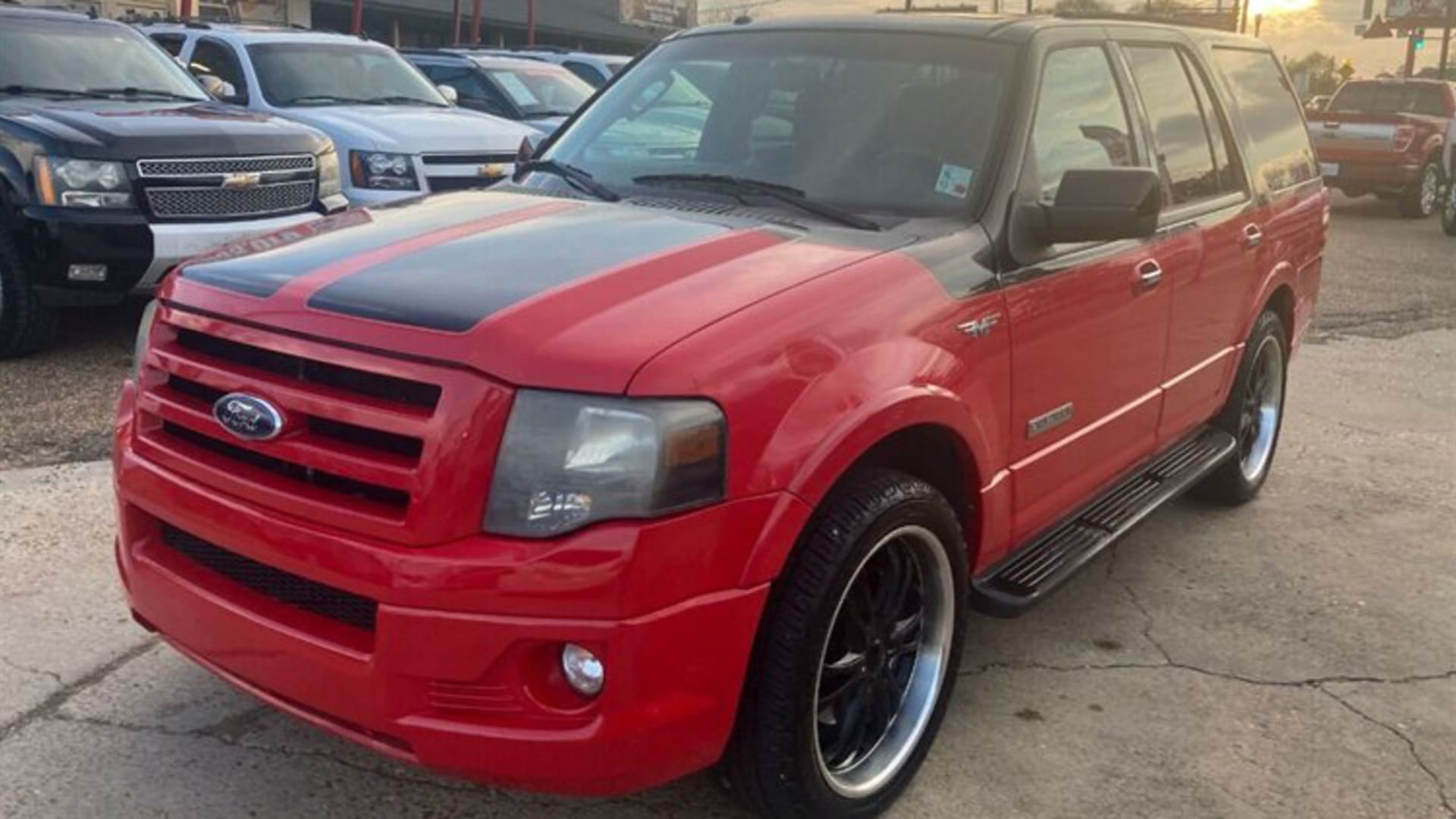 2008 Ford Expedition at Houston 2022 as T113 Mecum Auctions