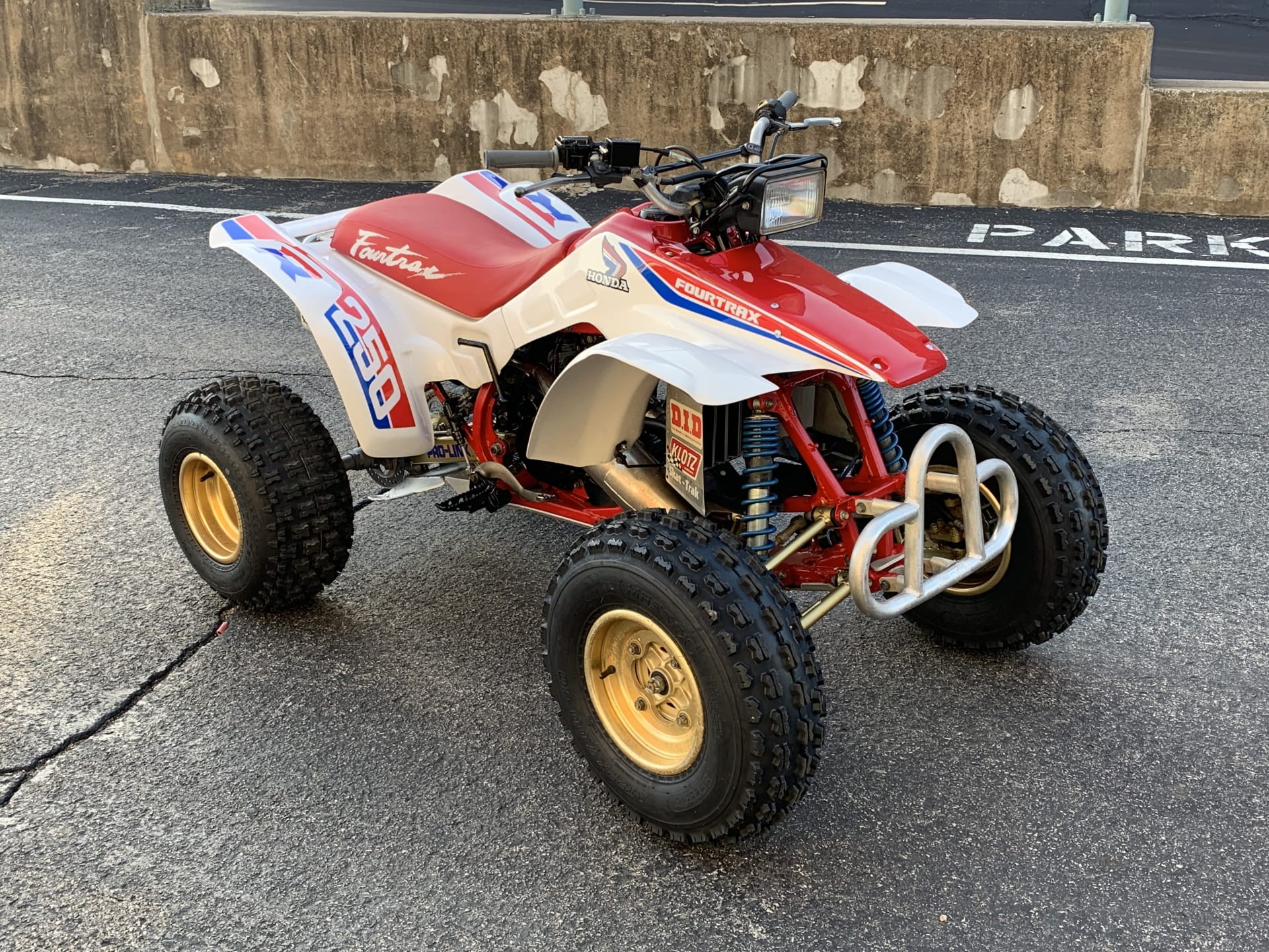 1986 Honda TRX 250R at Houston 2022 as S8 - Mecum Auctions