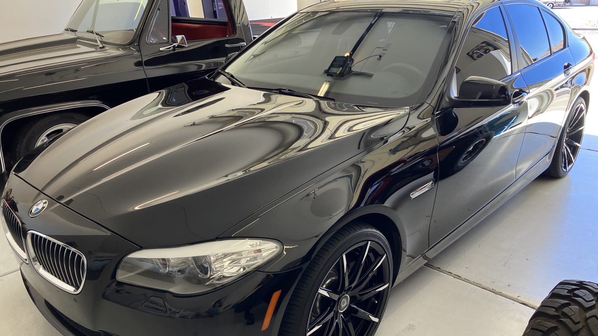2011 BMW 528i Sedan at Las Vegas 2022 as T63 Mecum Auctions