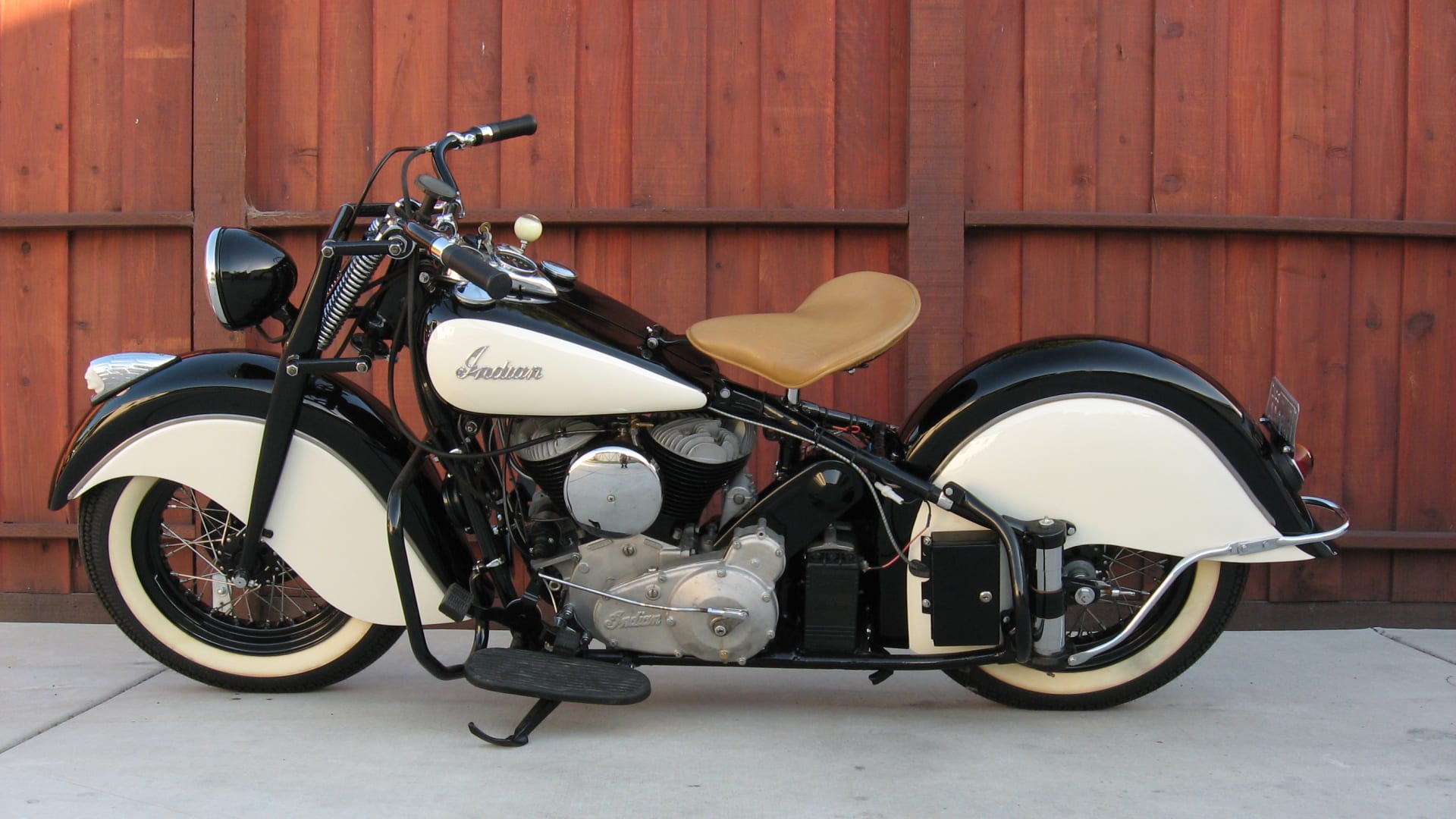 1947 Indian Chief at Las Vegas Motorcycles 2016 as F44 - Mecum Auctions