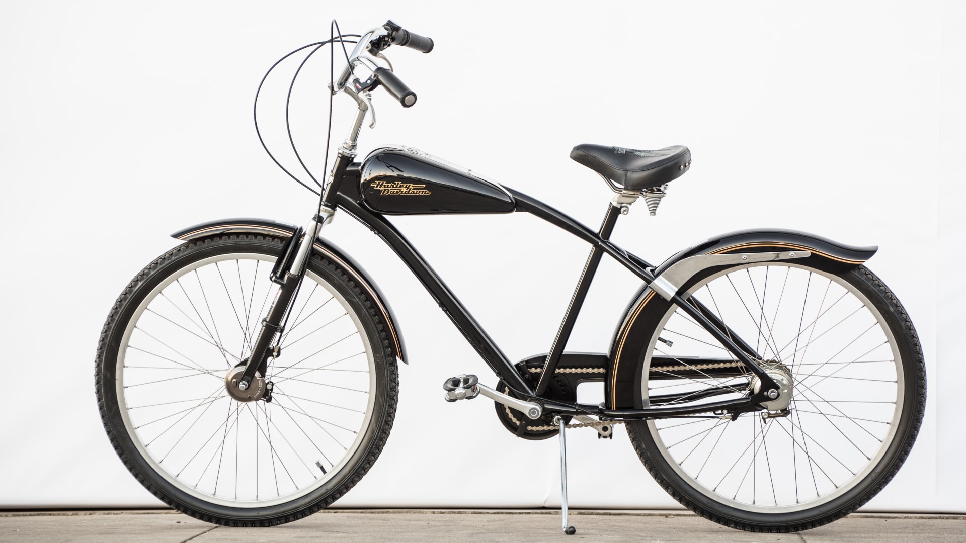 HarleyDavidson Bicycle at Las Vegas Motorcycles 2017 as J68 Mecum