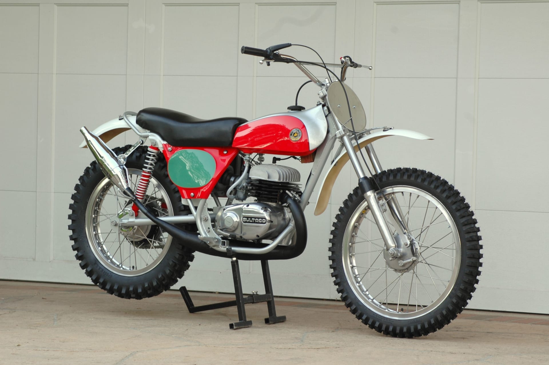 1973-bultaco-m103-pursang-at-las-vegas-motorcycles-2018-asf221-mecum