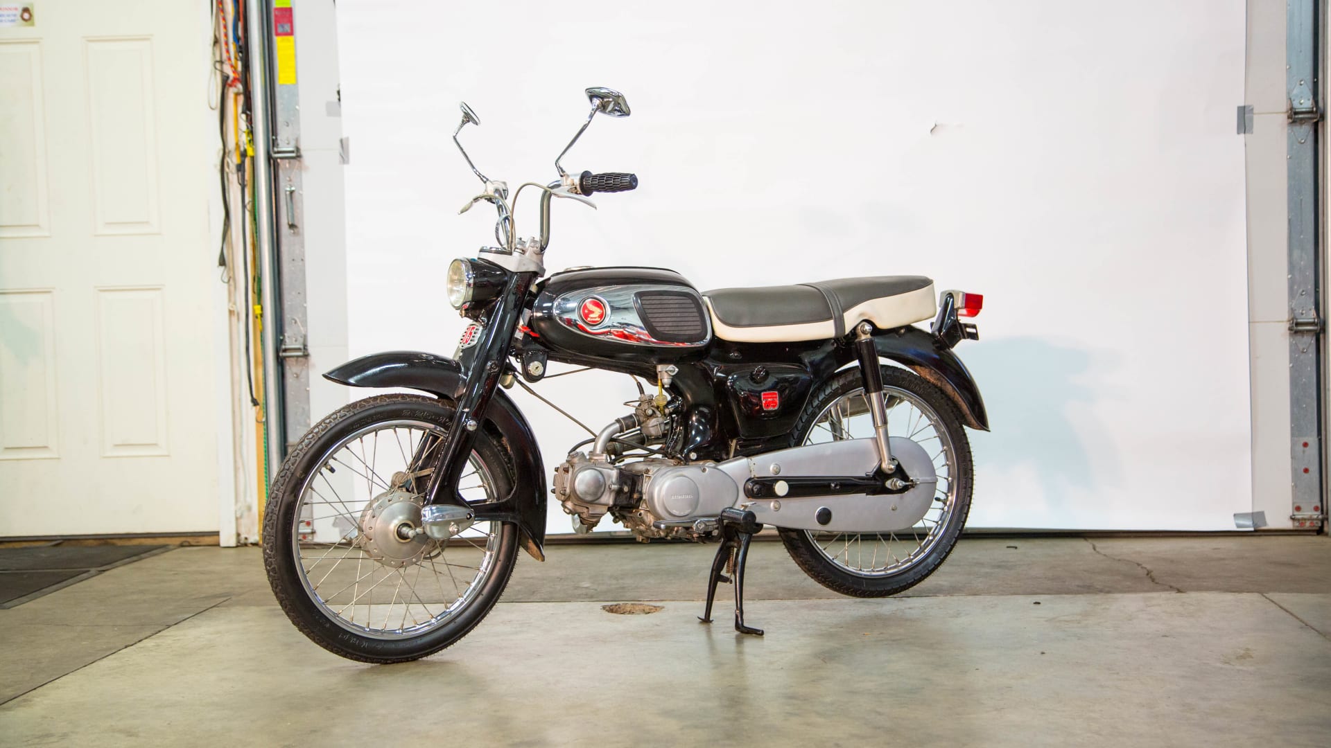 1965 Honda S65 at Las Vegas Motorcycles 2018 as W204 Mecum Auctions