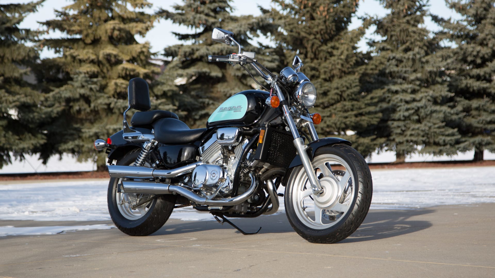 1995 Honda VF750C Magna at Las Vegas Motorcycles 2018 as W235 Mecum