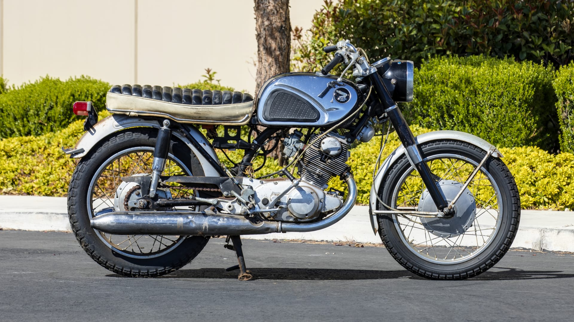 honda super hawk motorcycle