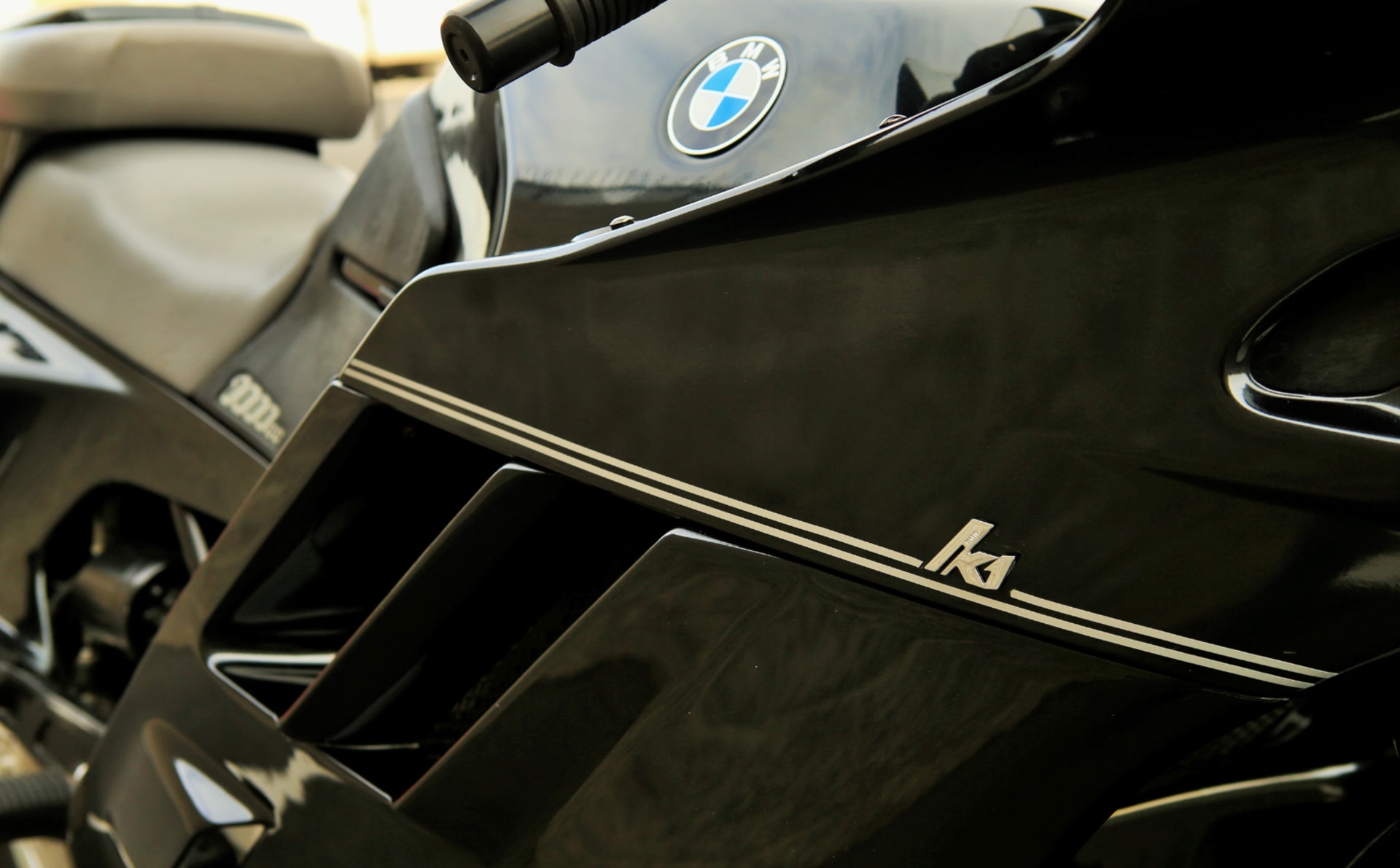 1991 BMW K1000 at Las Vegas Motorcycles 2022 as T309 - Mecum Auctions