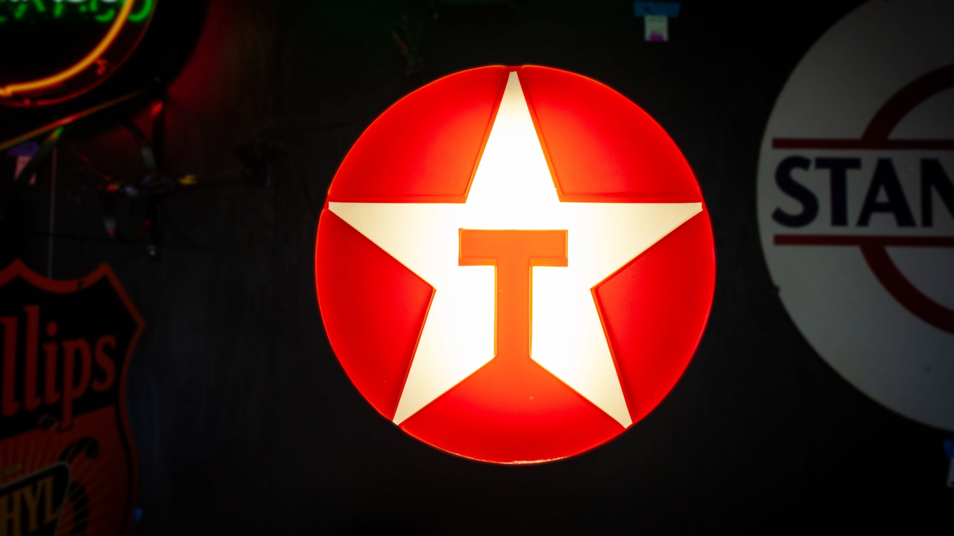 Texaco Gas Station Sign at The Eddie Vannoy Collection 2020 as K132