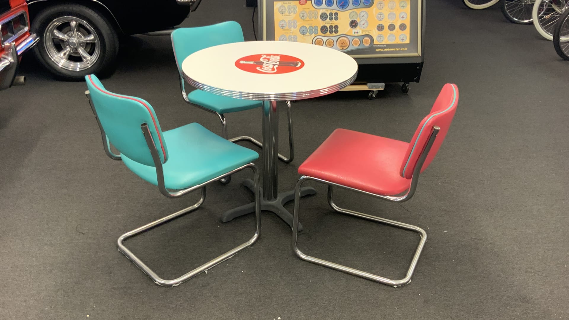 CocaCola Table And Chairs at Punta Gorda 2021 as H233 Mecum Auctions