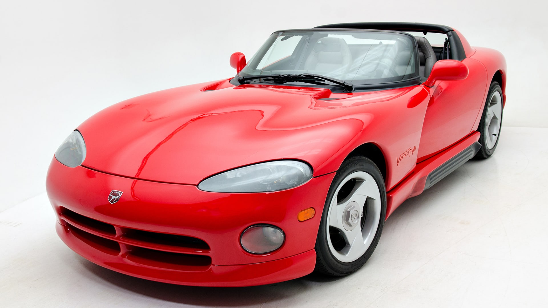1994 Dodge Viper RT/10 Roadster at Portland 2016 as F168 Mecum Auctions