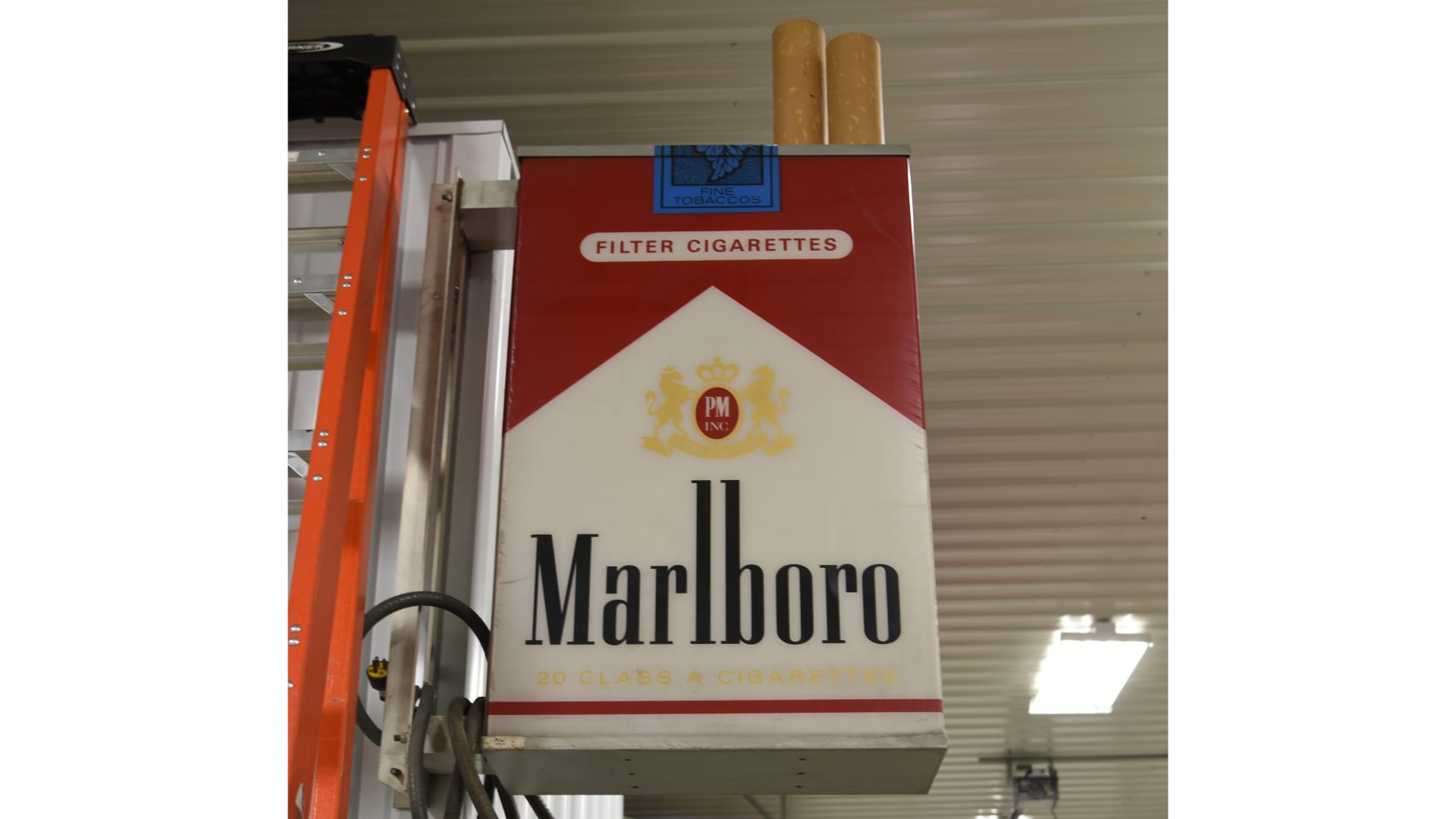 Marlboro DSTF 50x24x10 at Indy Road Art 2018 as B136 Mecum Auctions