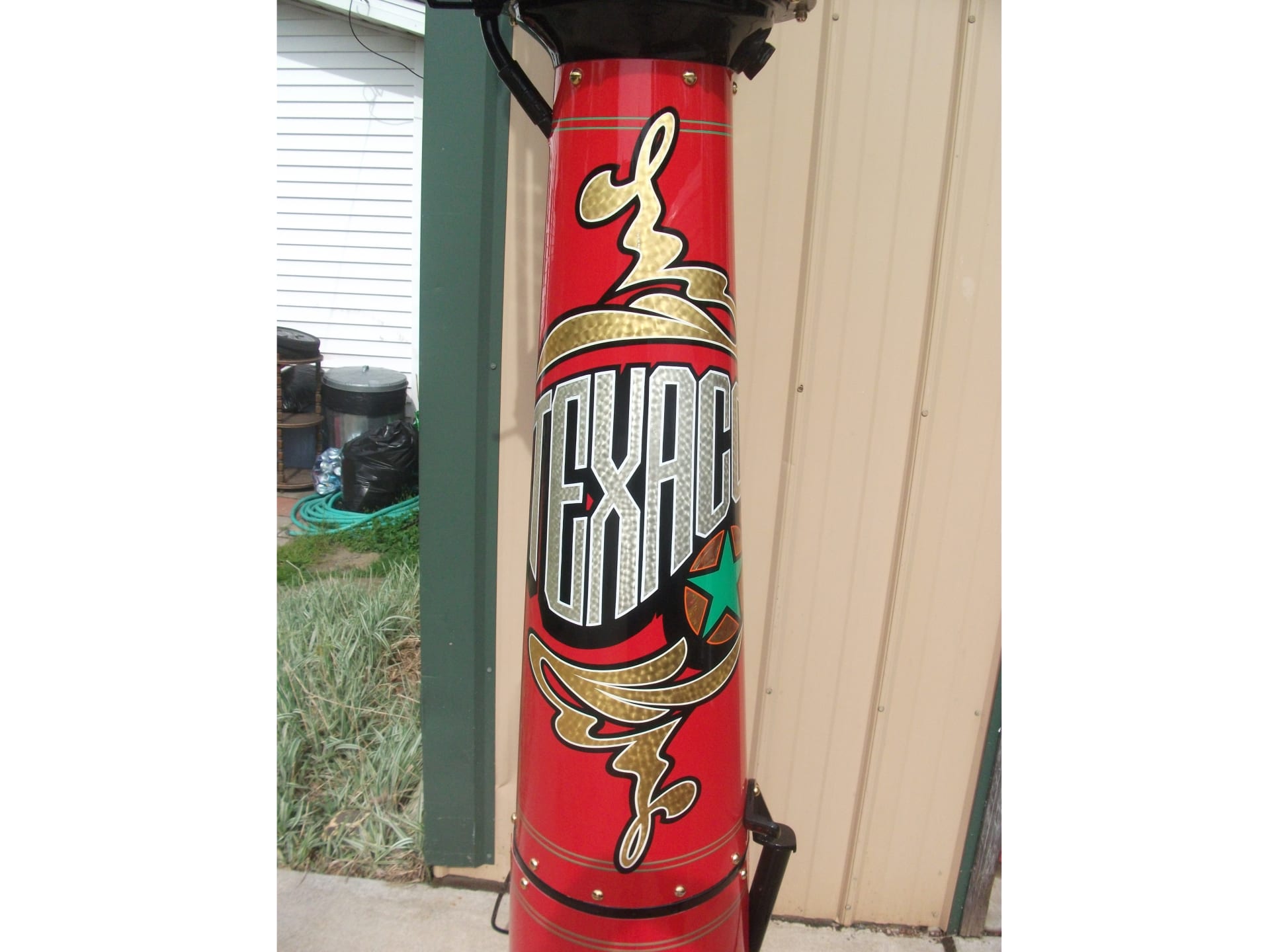 Rush Model K Gas Pump at Dana Mecum's 25th Original Spring Classic 2012