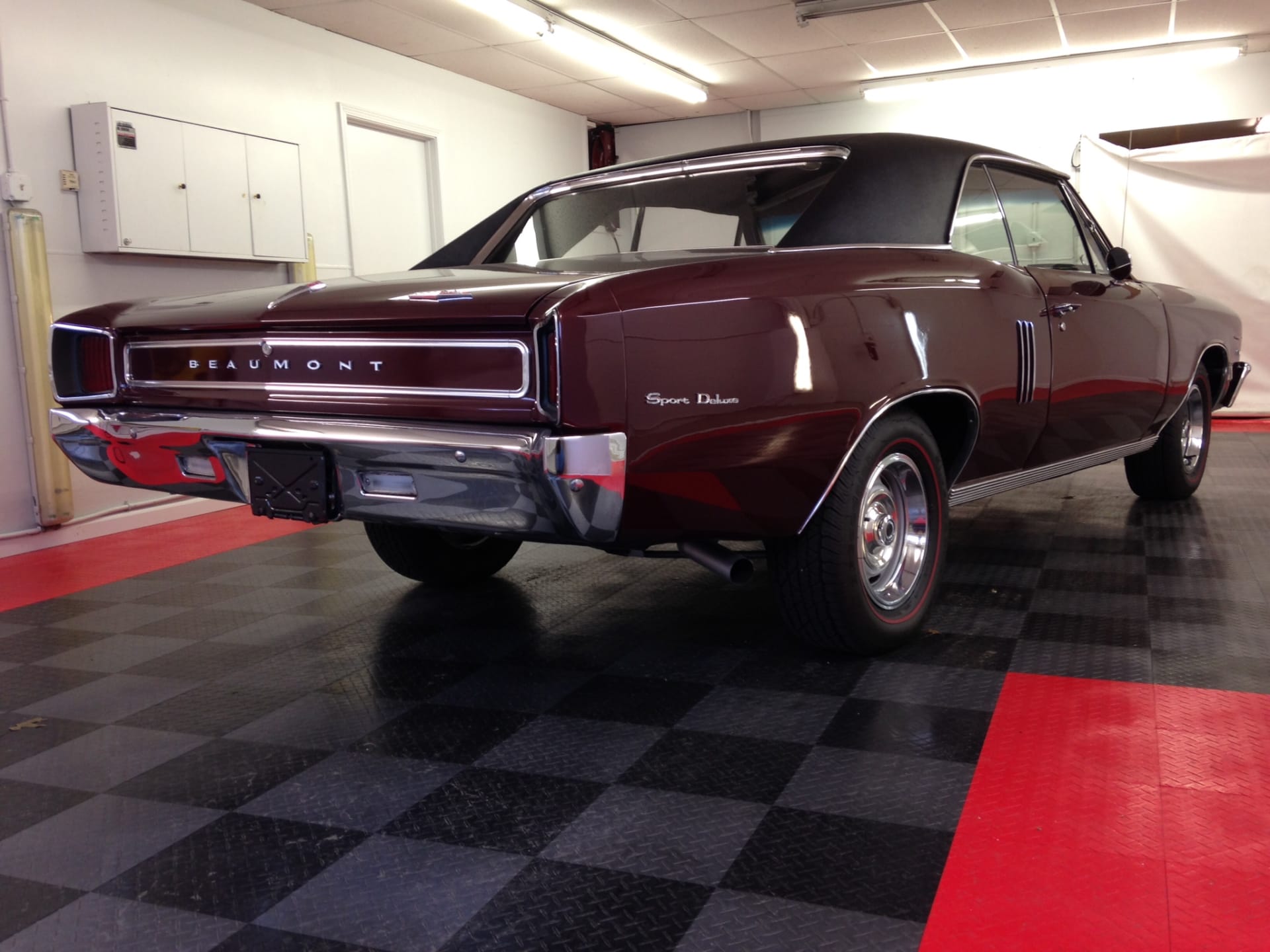 1967 Pontiac Beaumont at Dana Mecum's 27th Original Spring Classic 2014
