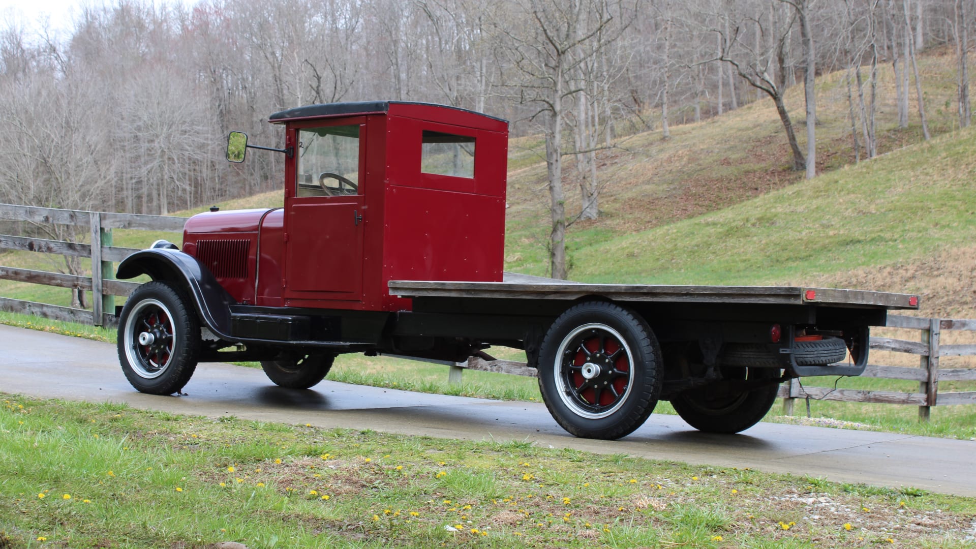 1928 REO Speed Wagon Truck at Indy 2022 as G33 Mecum Auctions