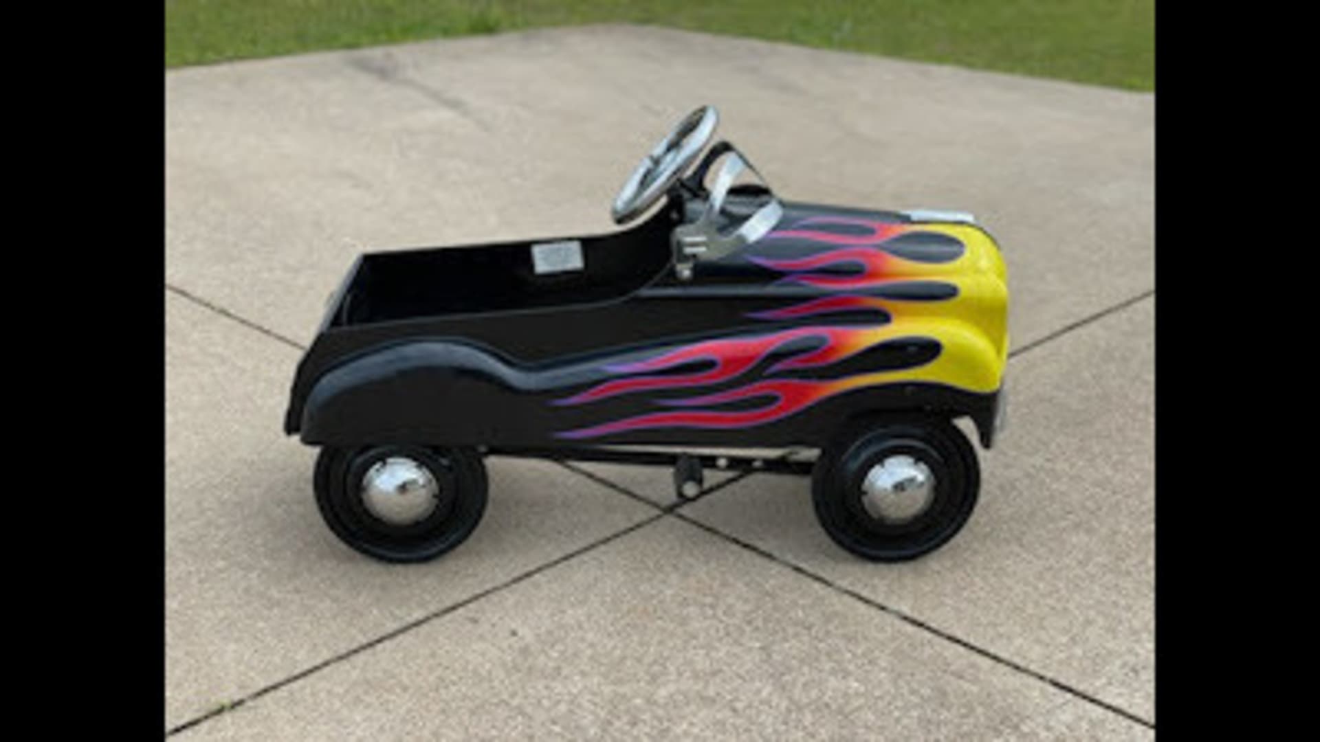 Hot Rod Pedal Car at Tulsa 2021 as Z224 Mecum Auctions