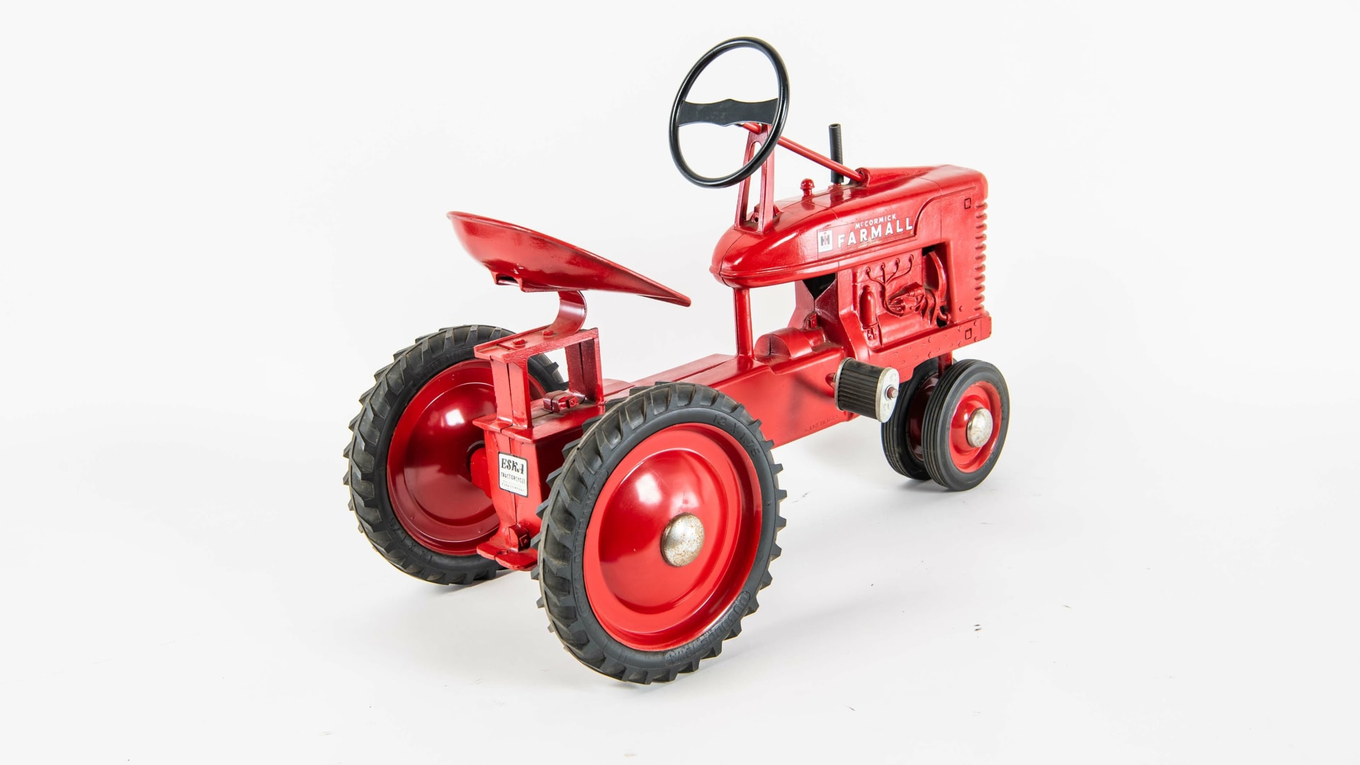 1952 IH McCormick Farmall Pedal Tractor at Gone Farmin' Spring Classic