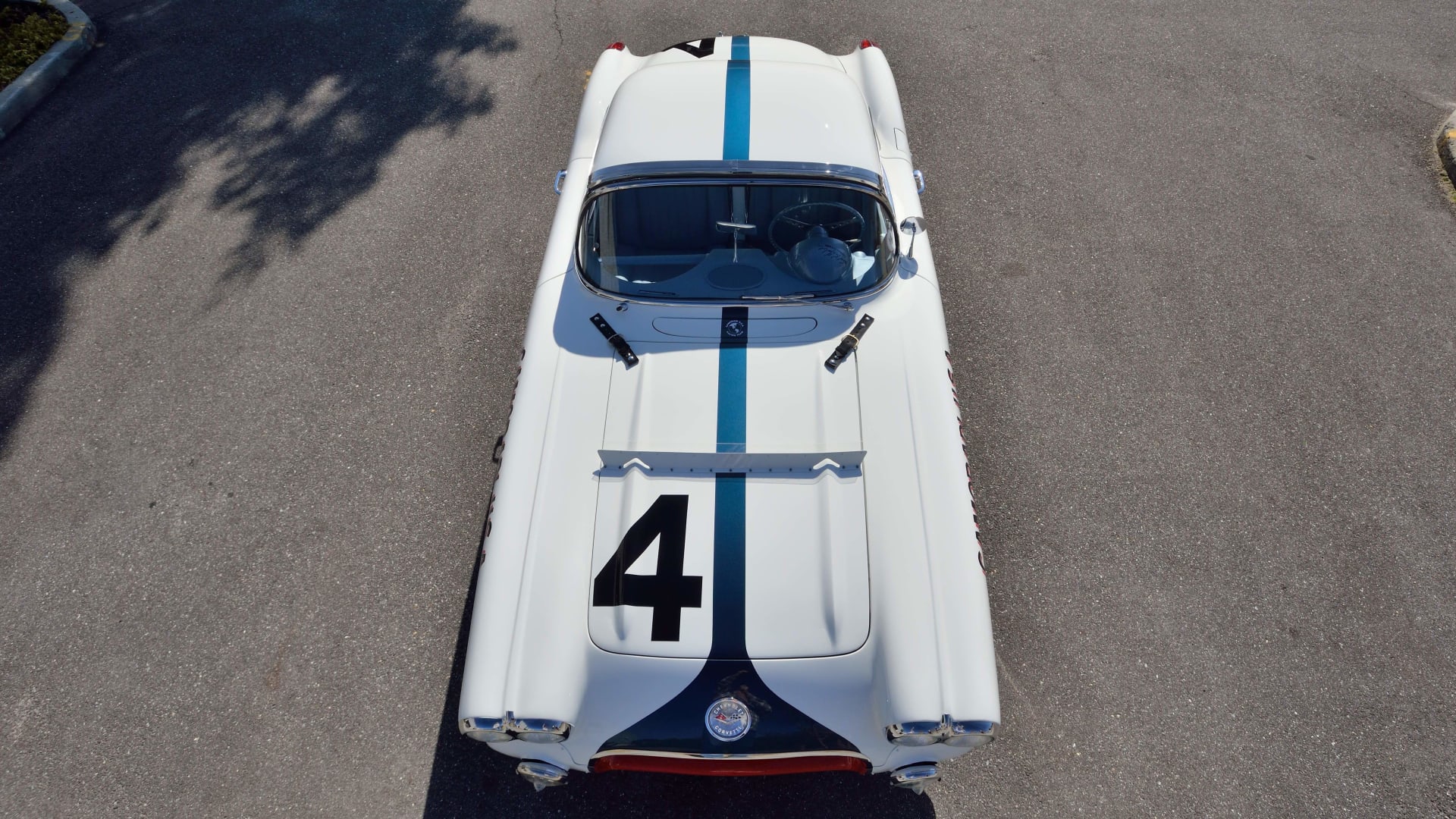 Chevrolet Corvette, Le Mans, France, 1960. Artist: Unknown Stock Photo