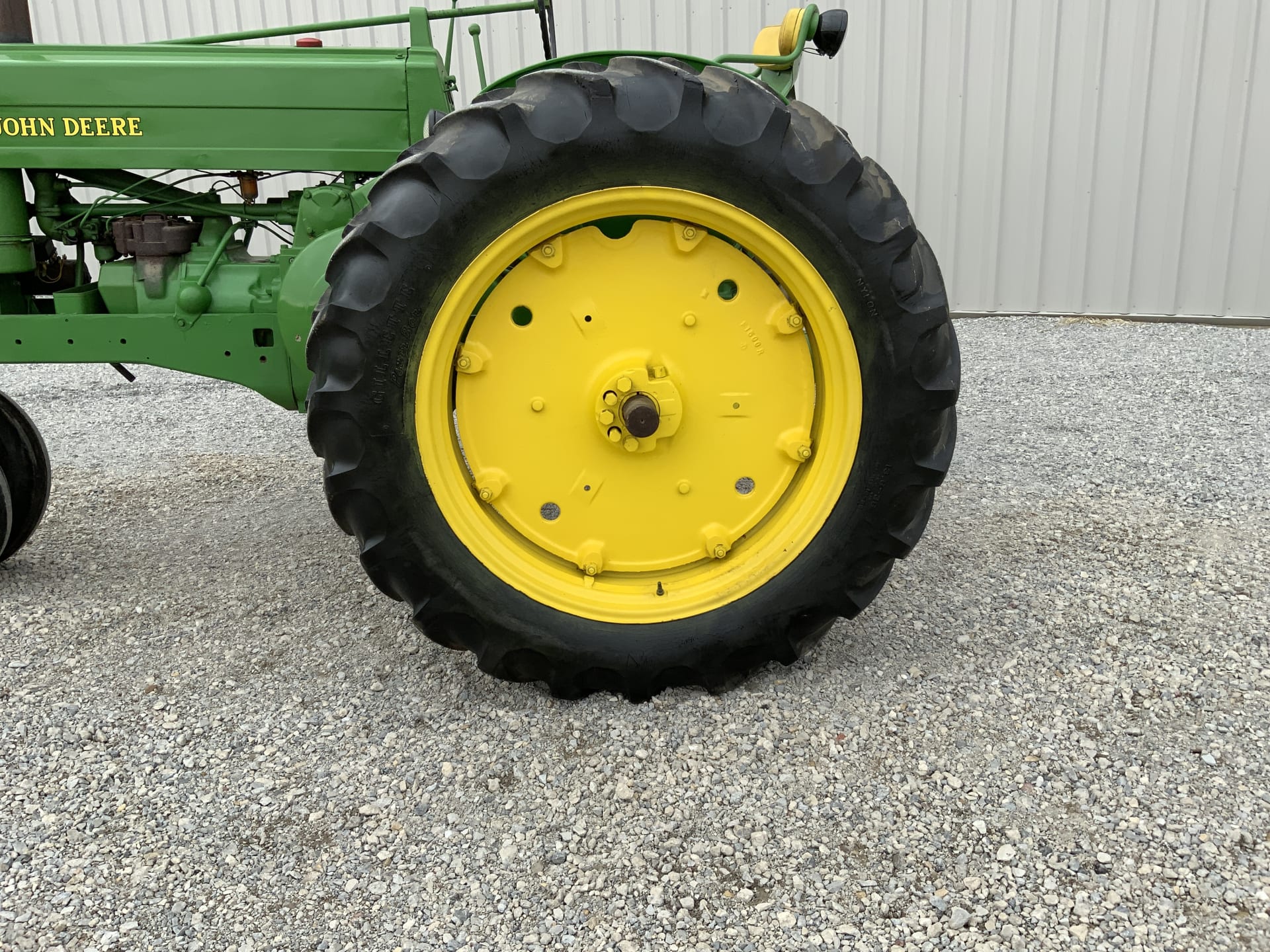 1952 John Deere 60 At Gone Farmin Spring Classic 2023 As F168 Mecum Auctions 3025