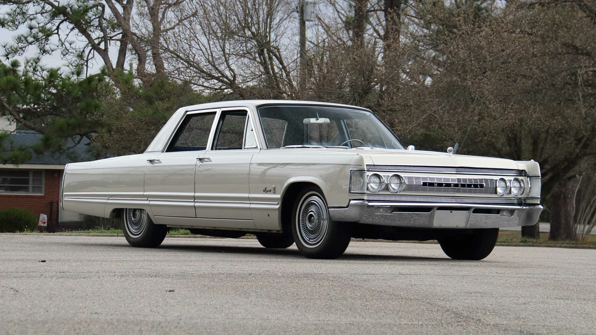 1967 Chrysler Imperial at Indy 2023 as F209.1 - Mecum Auctions