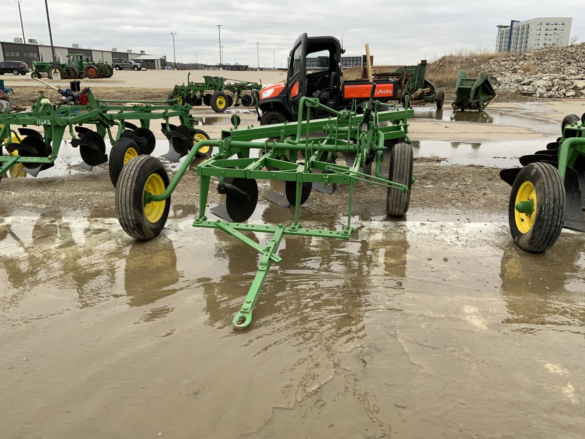 John Deere F680 Plow At Gone Farmin Spring Classic 2023 As F1721 Mecum Auctions 1435