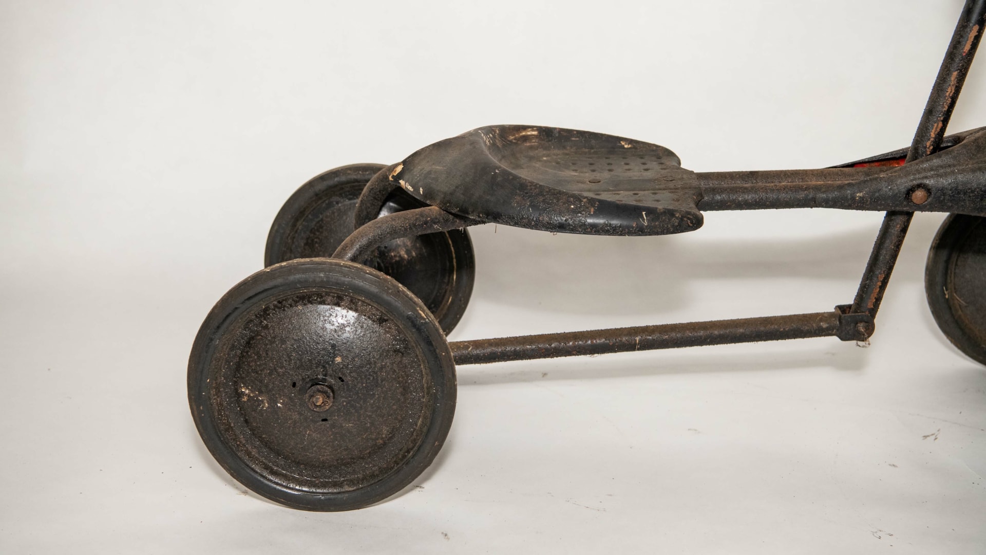 Metal Irish Mail Push Cart at Gone Farmin' Spring Classic 2023 as B219