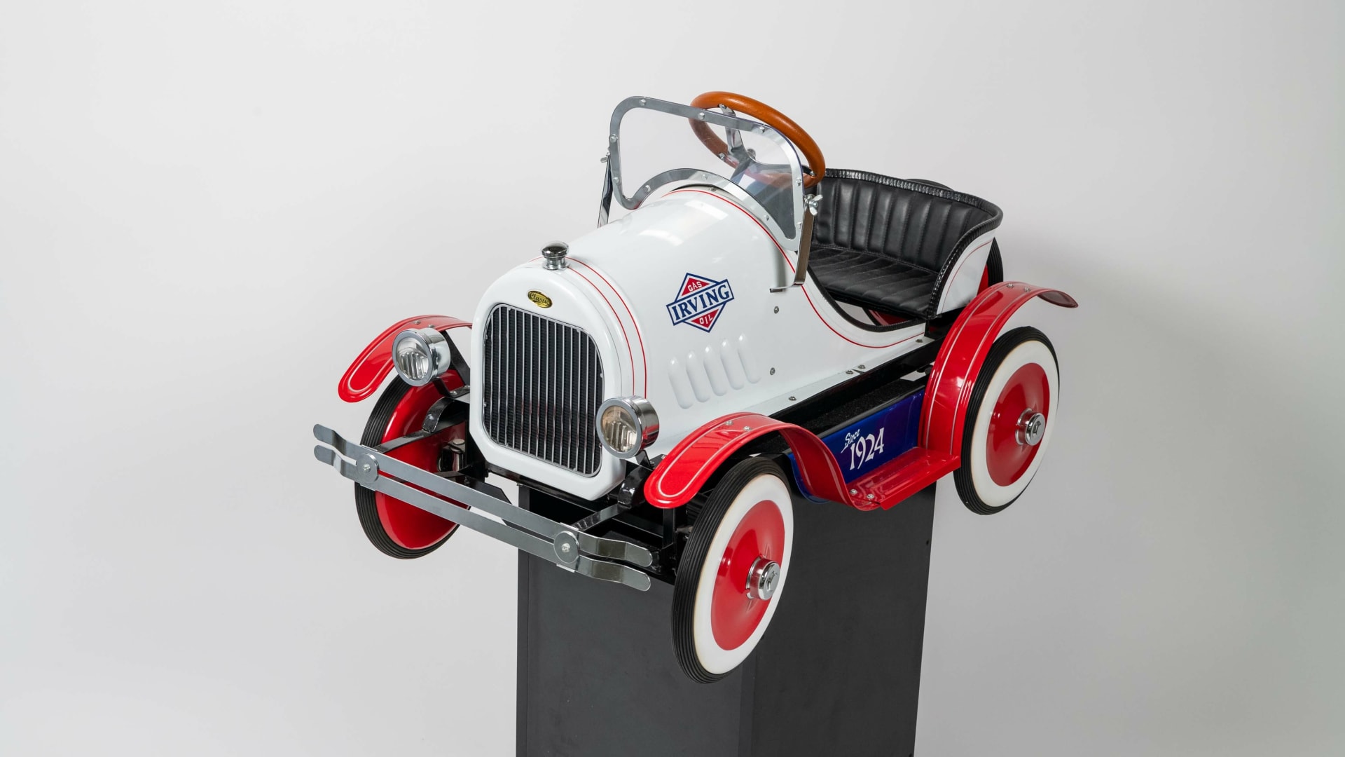Irving Classic Pedal Car at Indy 2023 as M364 Mecum Auctions