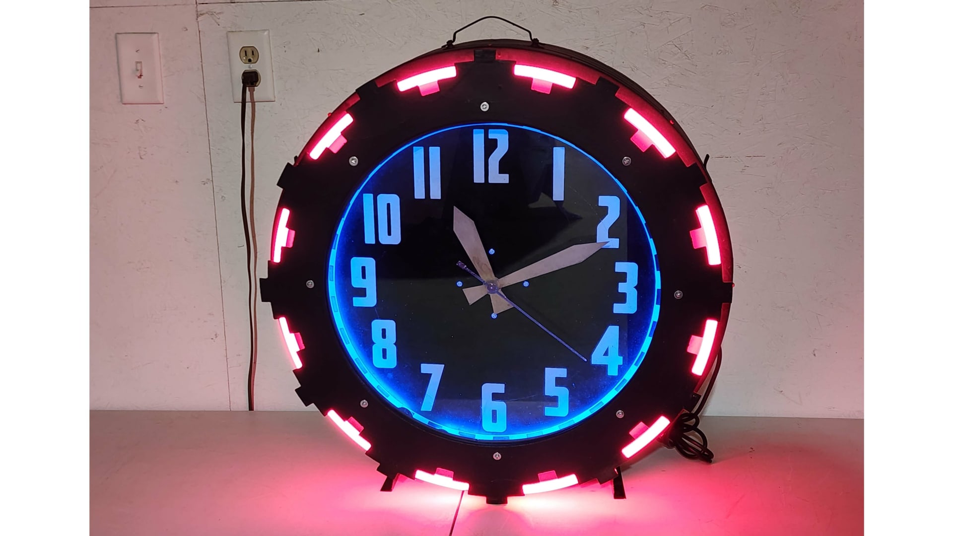 1940s Cleveland Aztec Neon Clock at Indy 2023 asM253 Mecum Auctions
