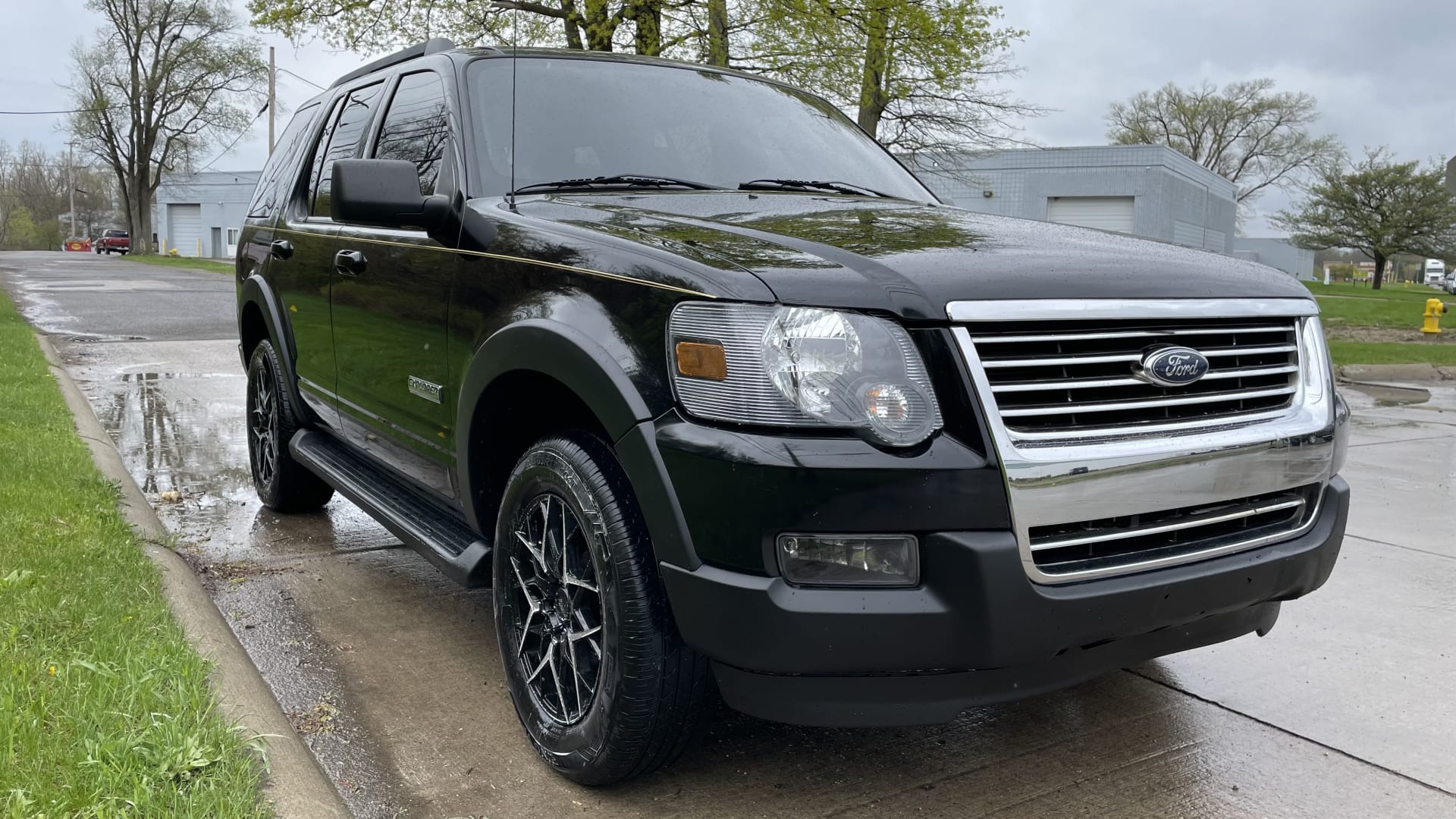 2007 Ford Explorer XLT at Indy 2023 as G80 Mecum Auctions