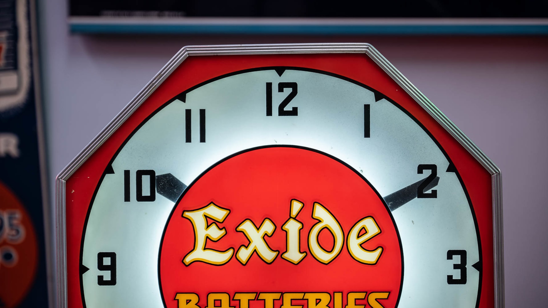 Exide Batteries Neon Clock at The World’s Largest Road Art Auction 2023
