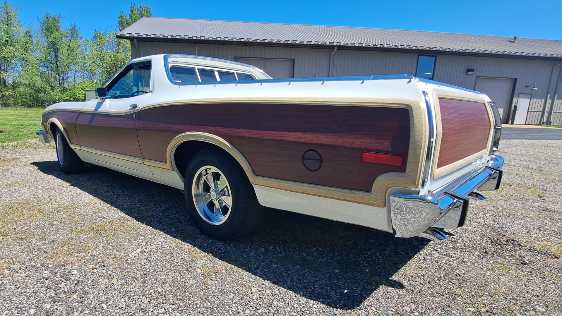 1975 Ford Ranchero at Indy 2023 as J112 - Mecum Auctions