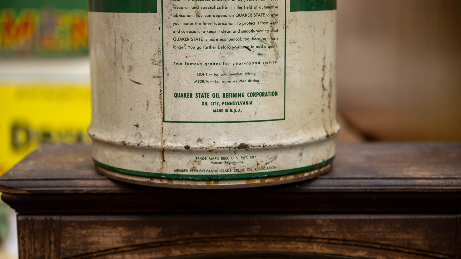 1950s1960s Quaker State Light Motor Oil Can at The World’s Largest