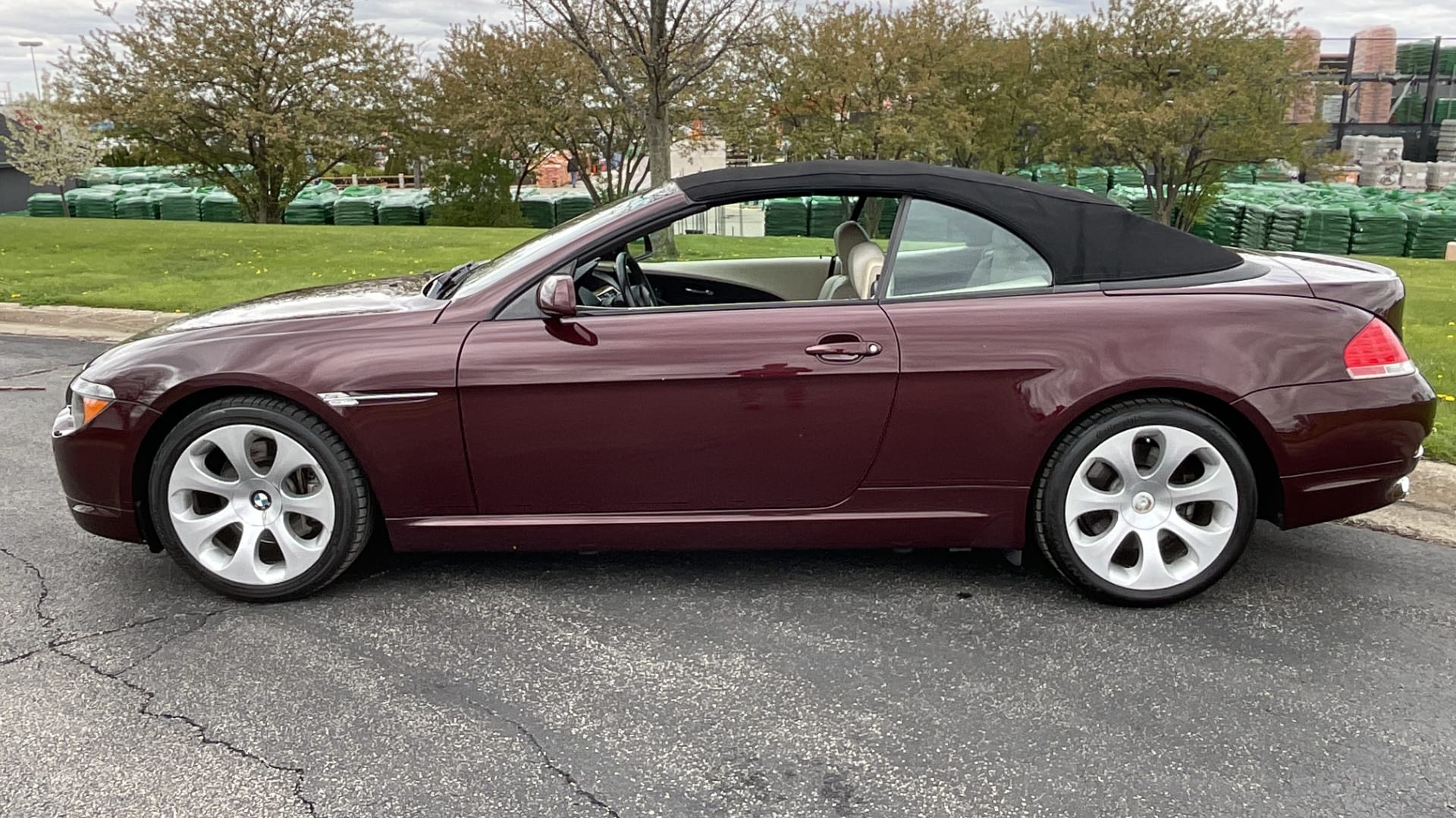 2006 BMW 650i Convertible at Indy 2023 as G62.1 - Mecum Auctions