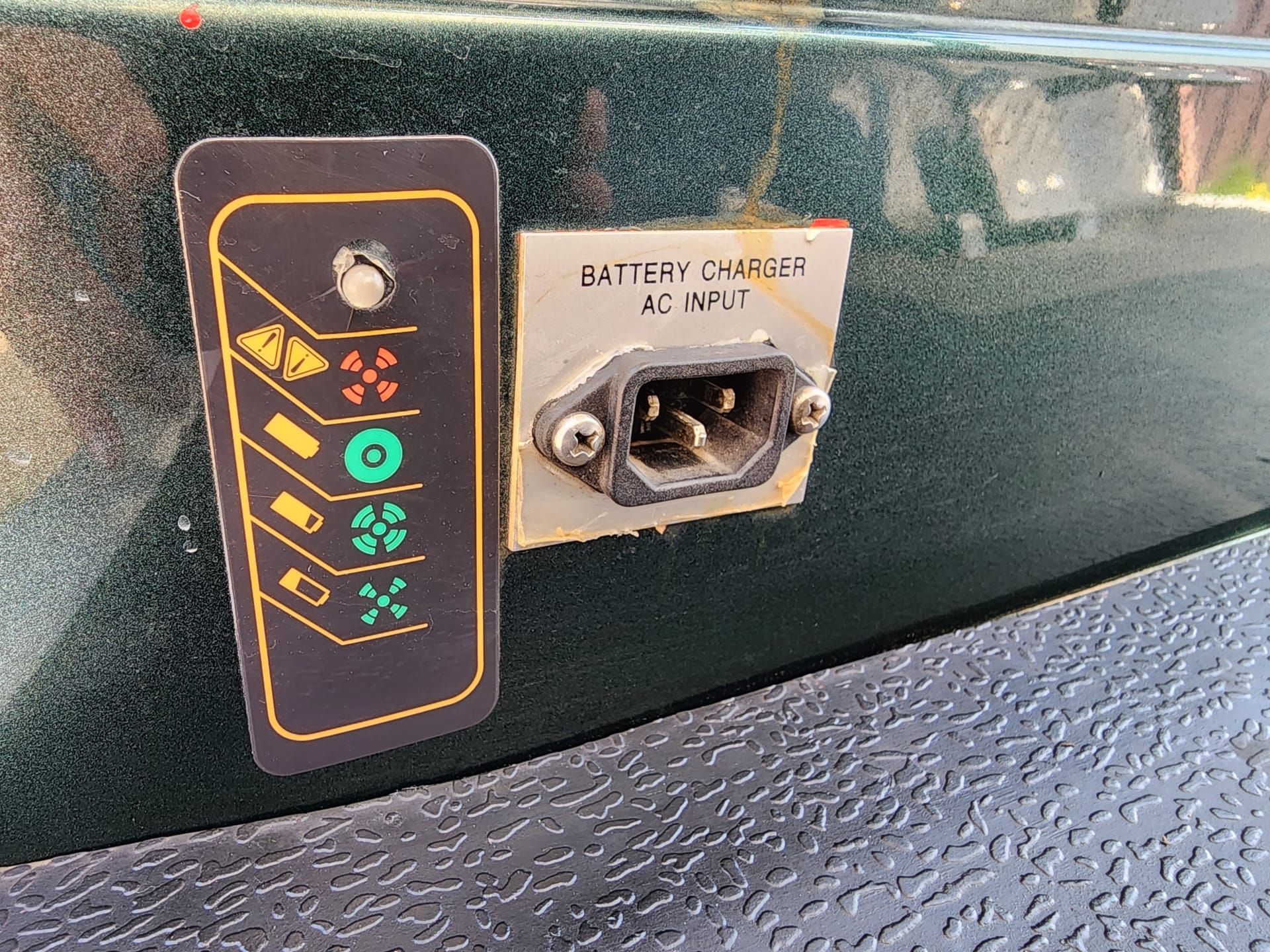 2010 Zone Electric Golf Cart at Indy 2023 as W3.1 Mecum Auctions