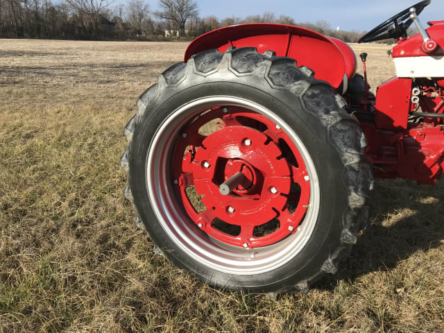 1959 Farmall 340 at Gone Farmin' Spring Classic 2021 as F120 - Mecum