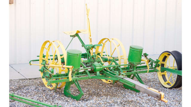 John Deere Two Row Planter At Gone Farmin Spring Classic 2021 As X11 Mecum Auctions 2575