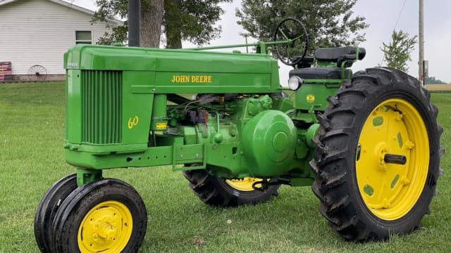 1952 John Deere 60 At Gone Farmin Fall Premier 2022 As F10 Mecum Auctions 3200