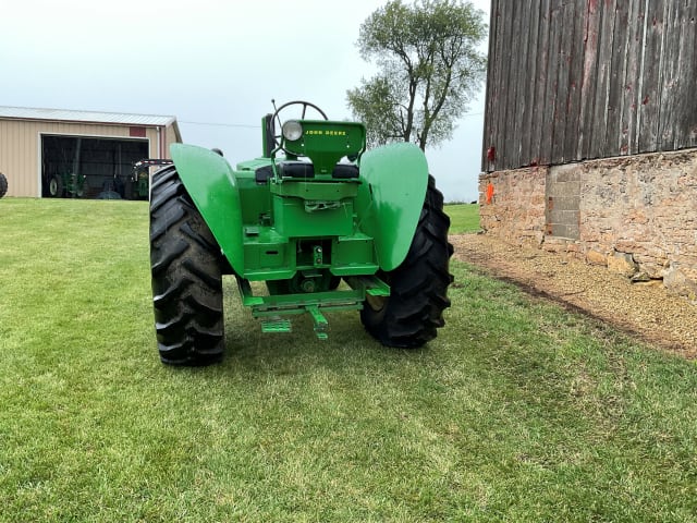 1958 John Deere 820 At Gone Farmin Fall Premier 2022 As F83 Mecum Auctions 7460