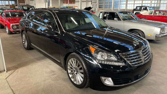 2016 Hyundai Equus Ultimate at Indy 2022 as J73.1 - Mecum Auctions
