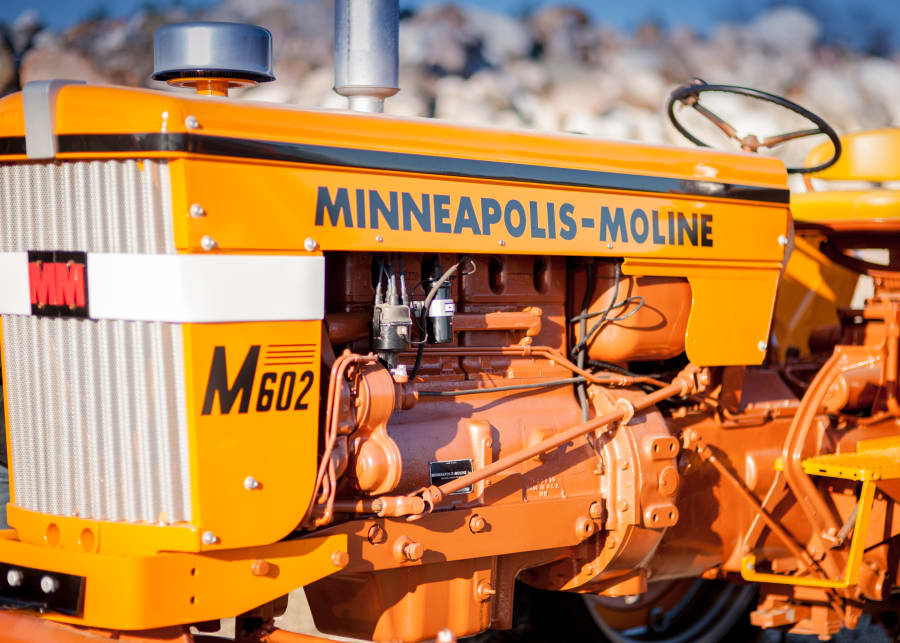 1963 Minneapolis Moline M602 at Ontario Tractor Auction 2017 as F78